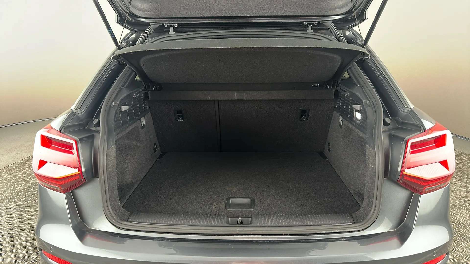 2017 AUDI Q2 2017 AUDI Q2