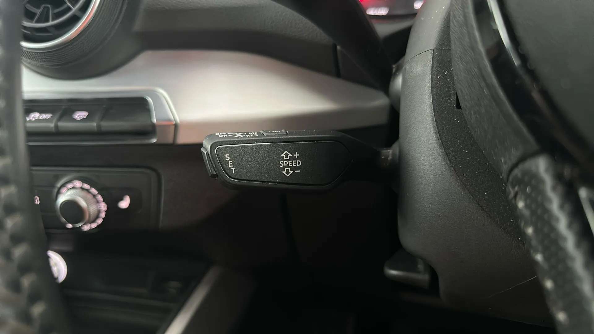 2017 AUDI Q2 2017 AUDI Q2