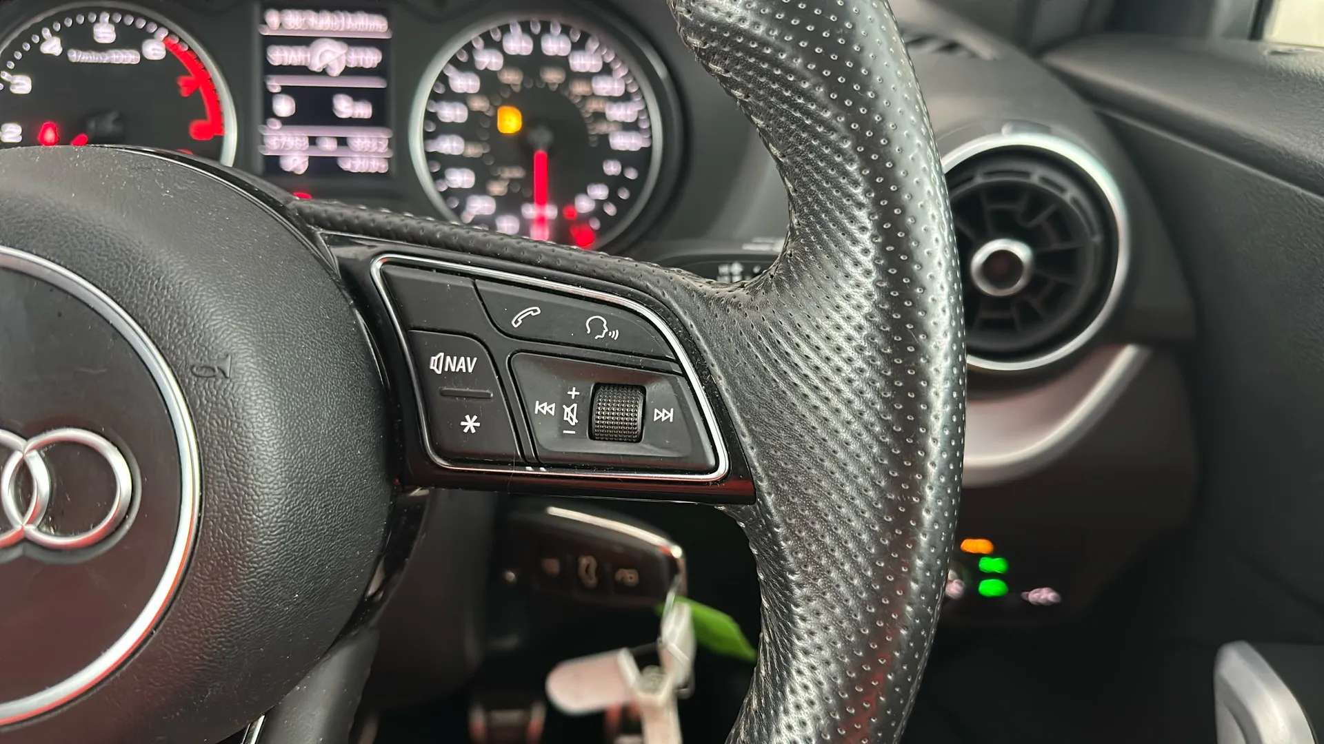 2017 AUDI Q2 2017 AUDI Q2