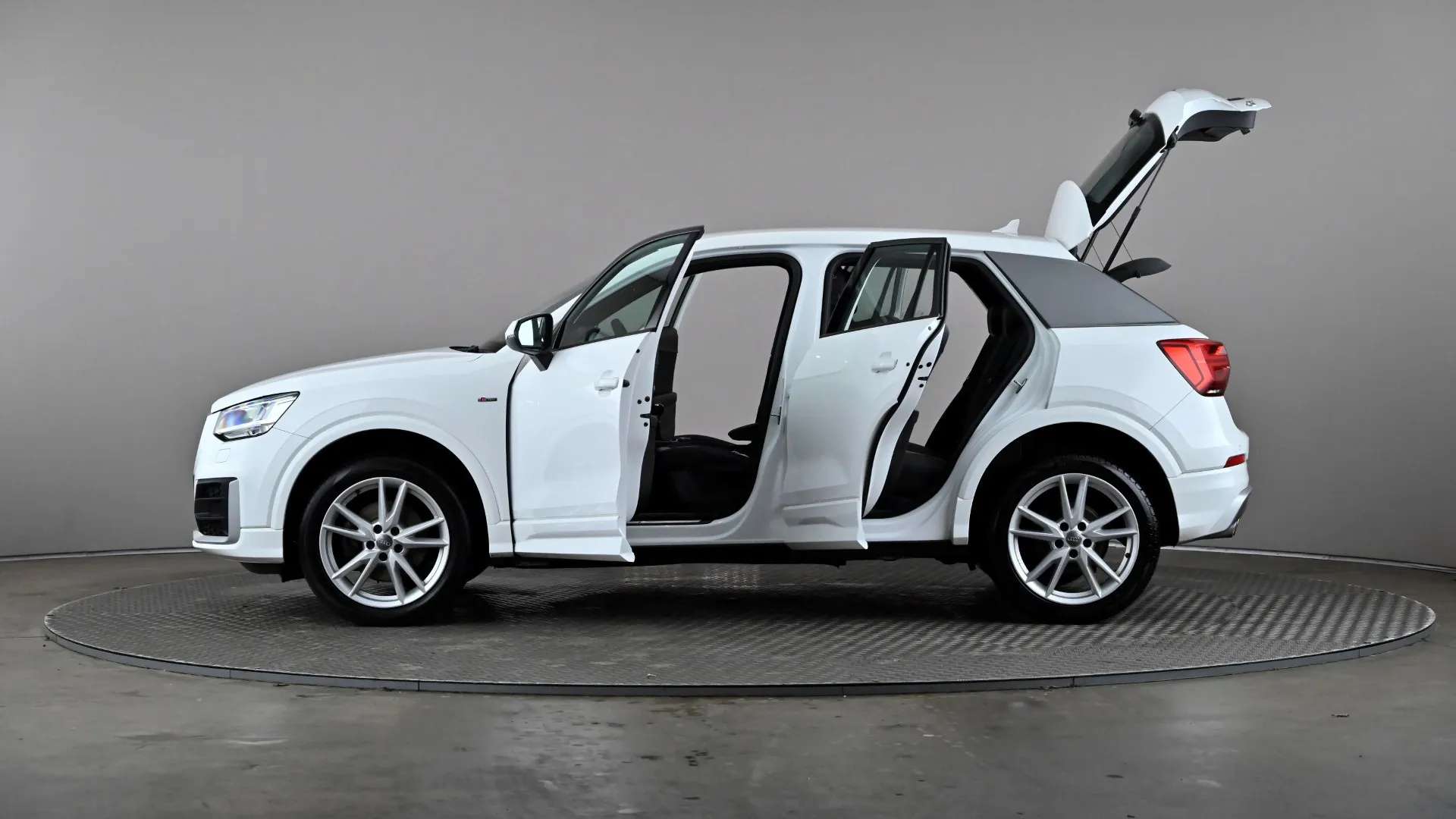 2018 AUDI Q2 2018 AUDI Q2