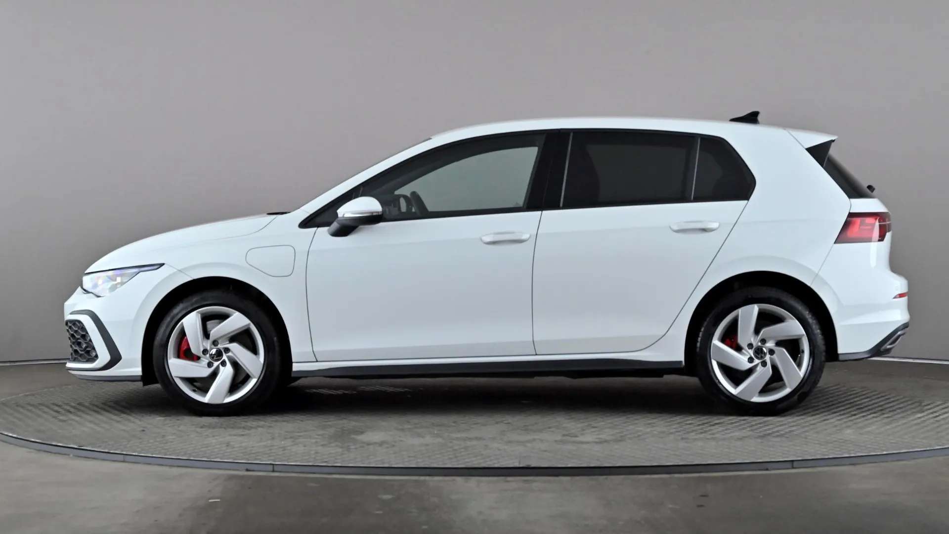 A 2022 VOLKSWAGEN GOLF 1.4 TSI GTE DSG A 2022 VOLKSWAGEN GOLF 1.4 TSI GTE DSG
