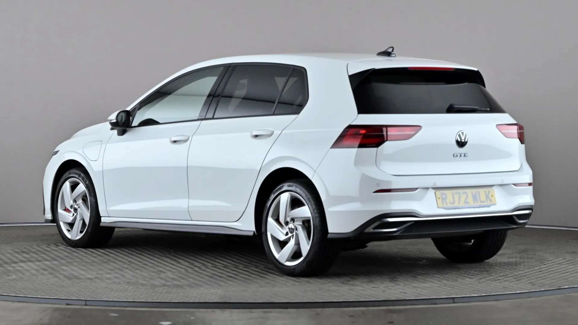 A 2022 VOLKSWAGEN GOLF 1.4 TSI GTE DSG A 2022 VOLKSWAGEN GOLF 1.4 TSI GTE DSG