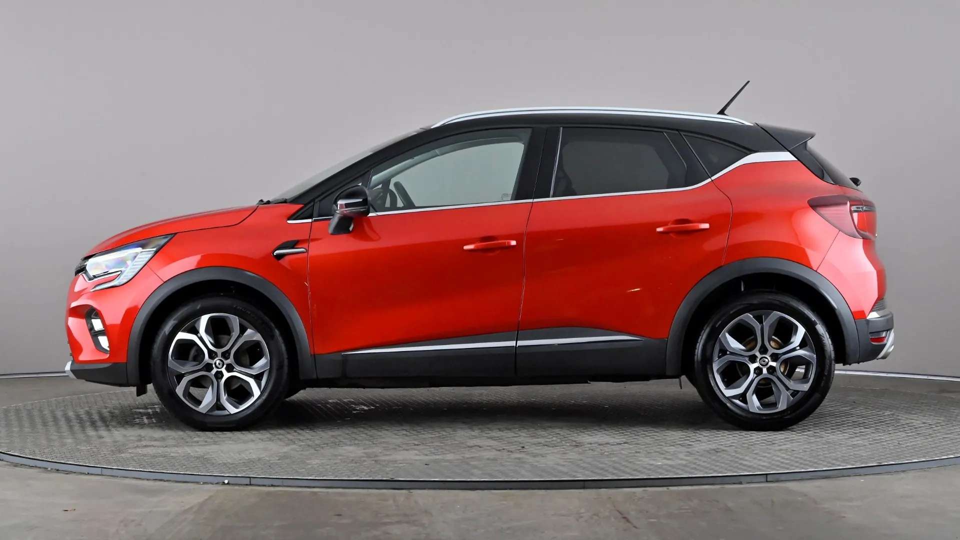 A 2021 RENAULT CAPTUR 1.3 TCE 140 S Edition A 2021 RENAULT CAPTUR 1.3 TCE 140 S Edition