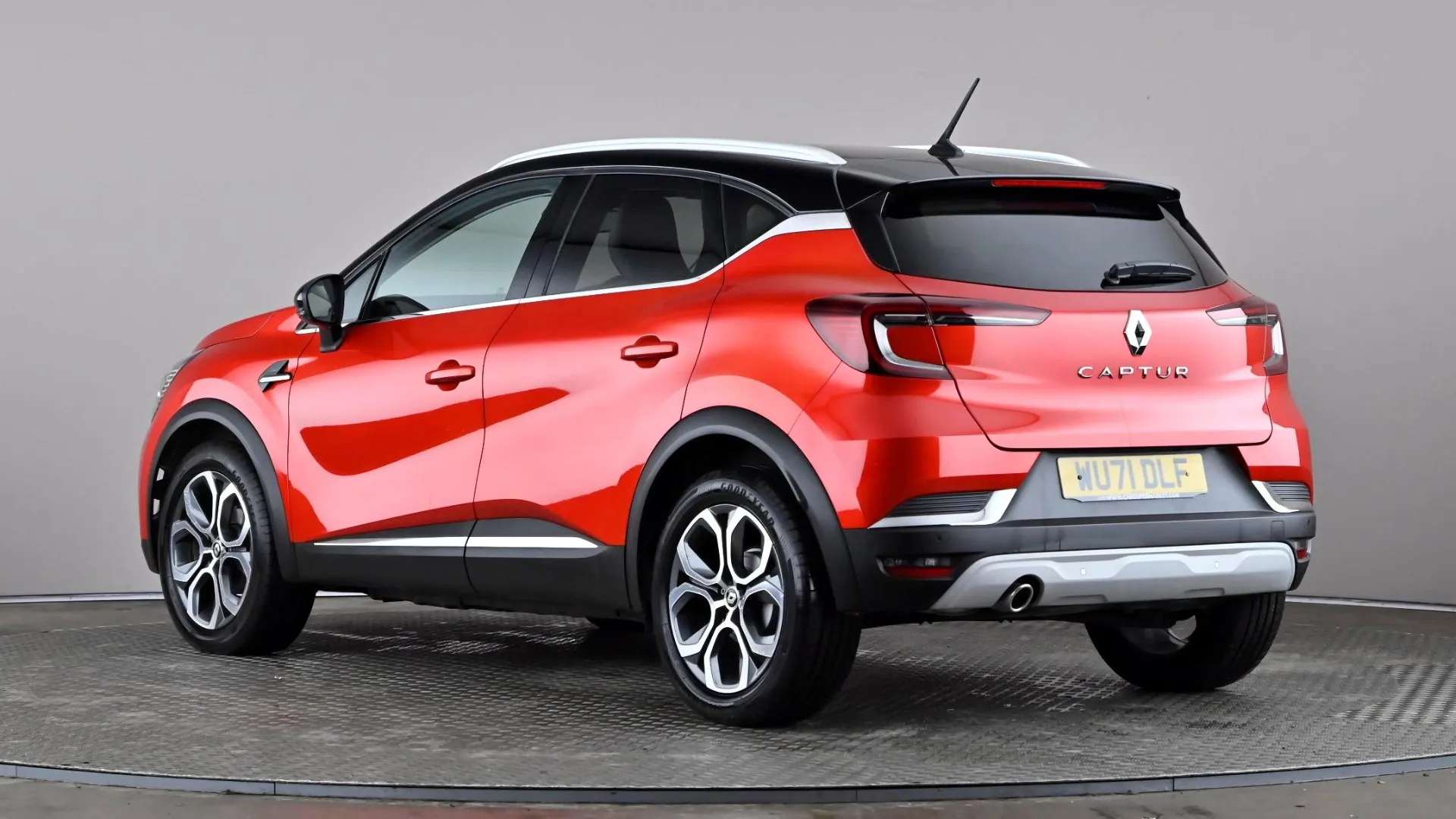 A 2021 RENAULT CAPTUR 1.3 TCE 140 S Edition A 2021 RENAULT CAPTUR 1.3 TCE 140 S Edition