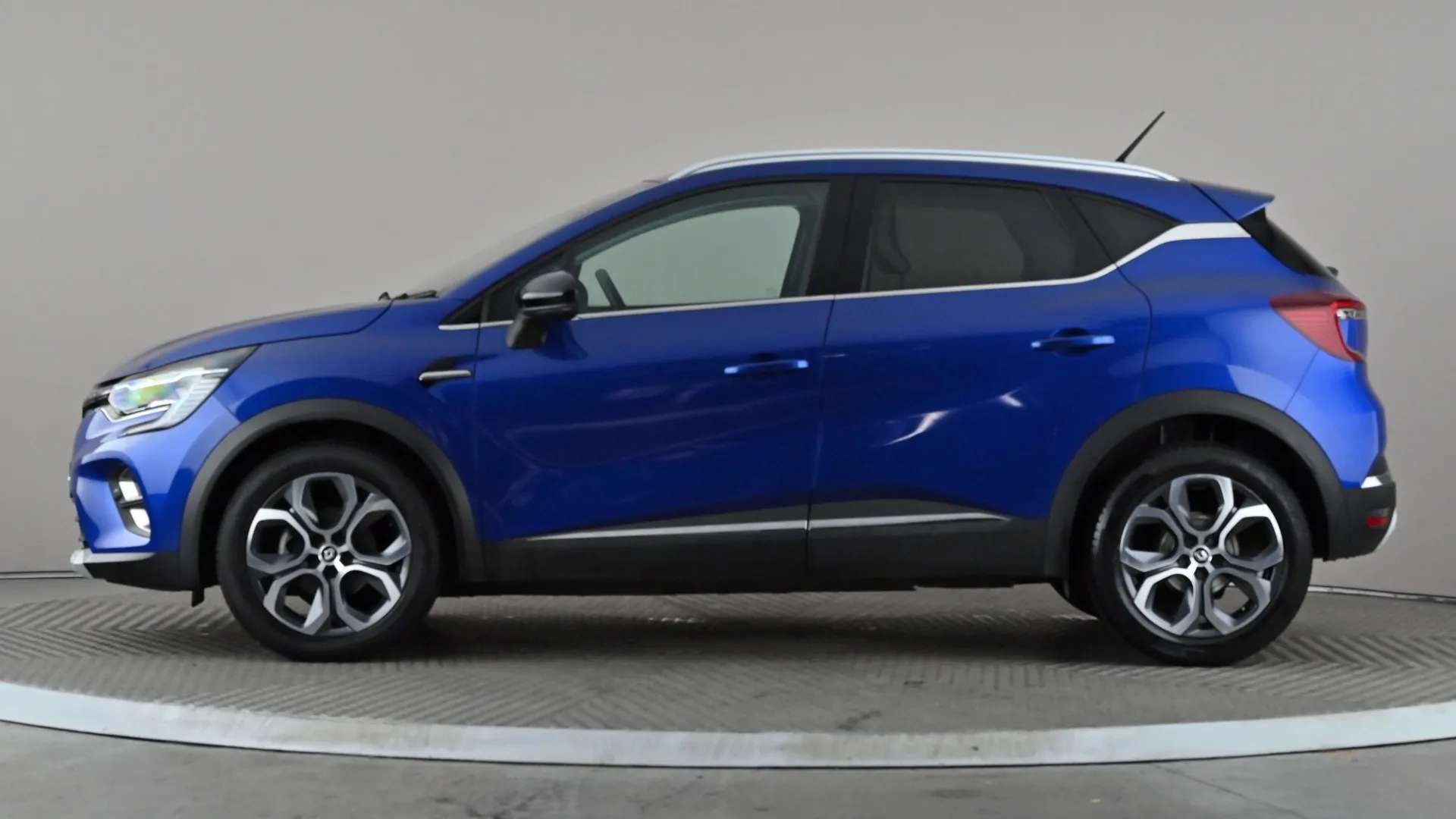 A 2022 RENAULT CAPTUR 1.3 TCE 140 SE Edition A 2022 RENAULT CAPTUR 1.3 TCE 140 SE Edition