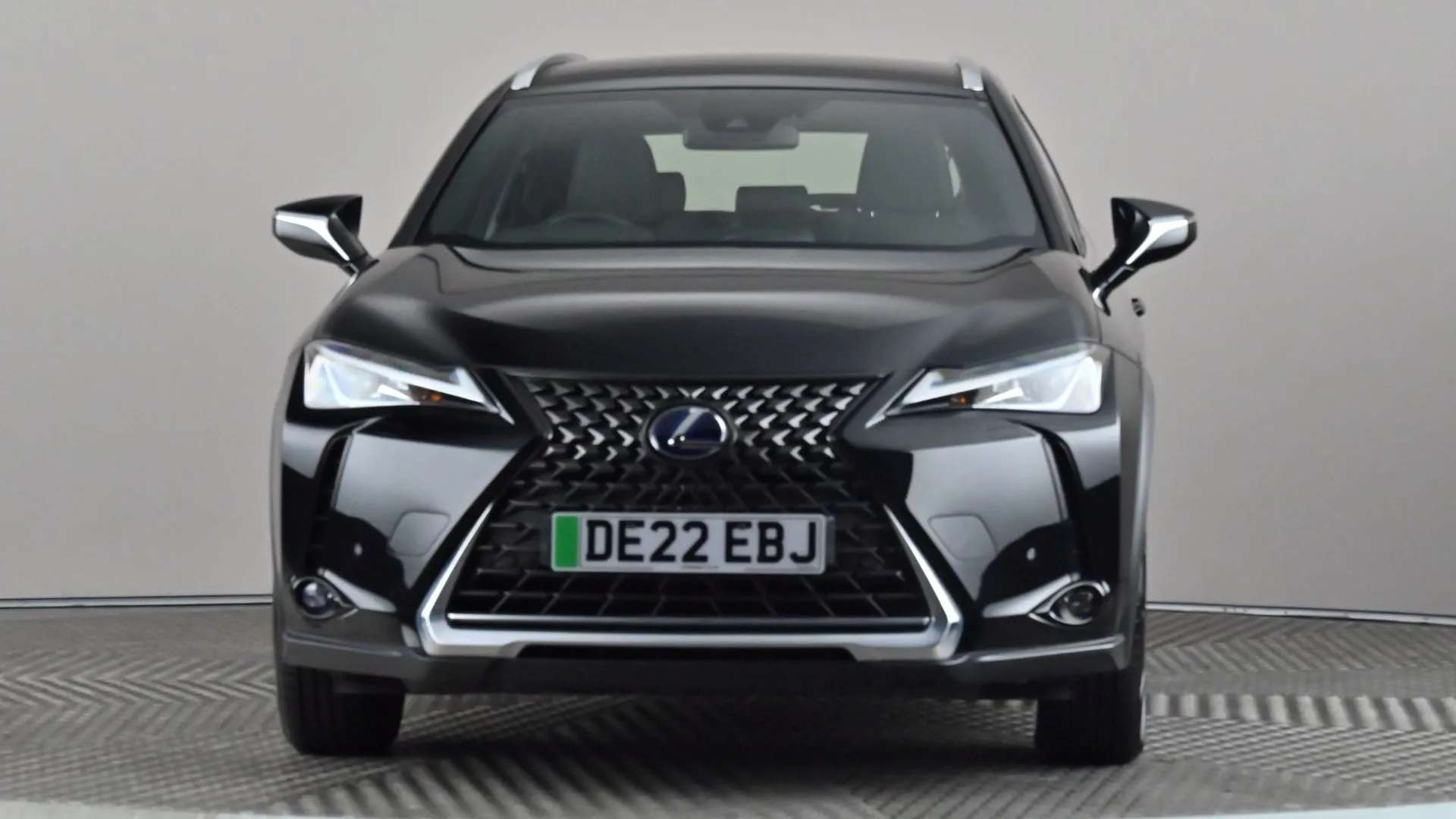 A 2022 LEXUS UX 300e 150kW 54.3 kWh E-CVT A 2022 LEXUS UX 300e 150kW 54.3 kWh E-CVT