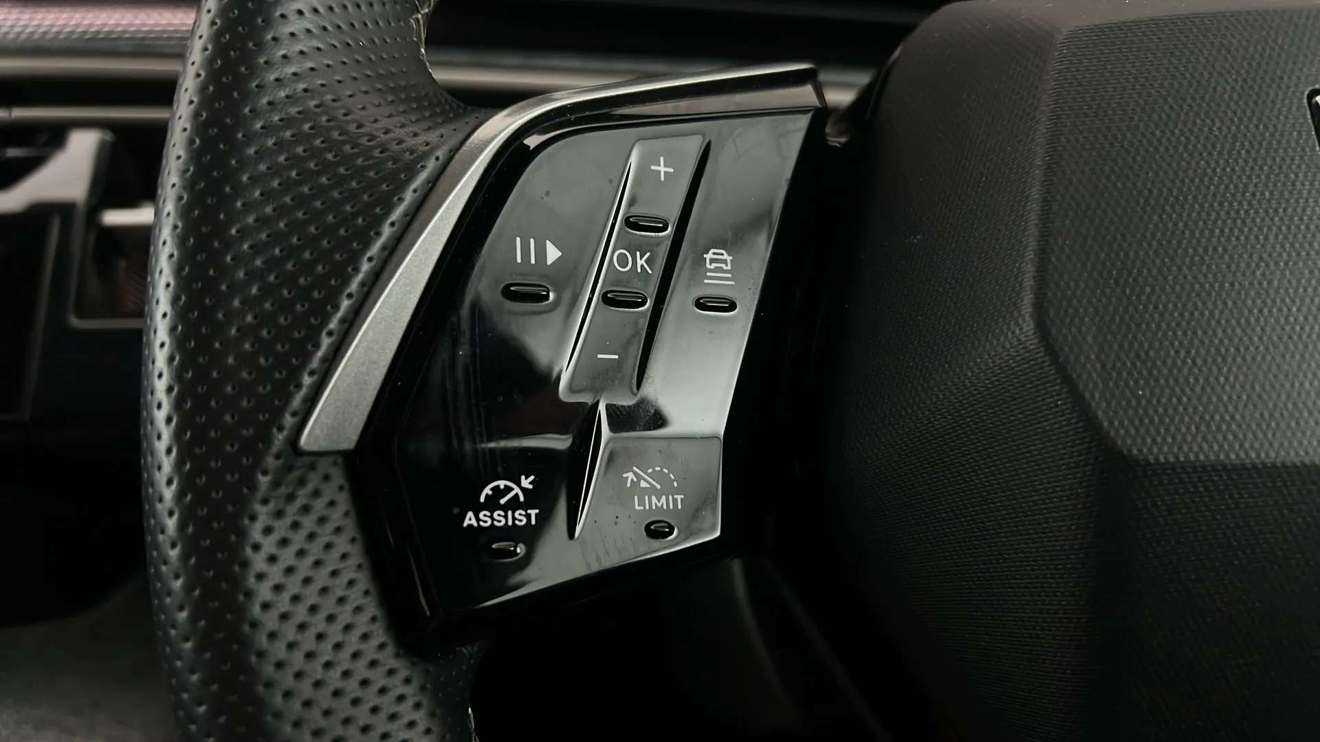 2025 PEUGEOT 3008 2025 PEUGEOT 3008