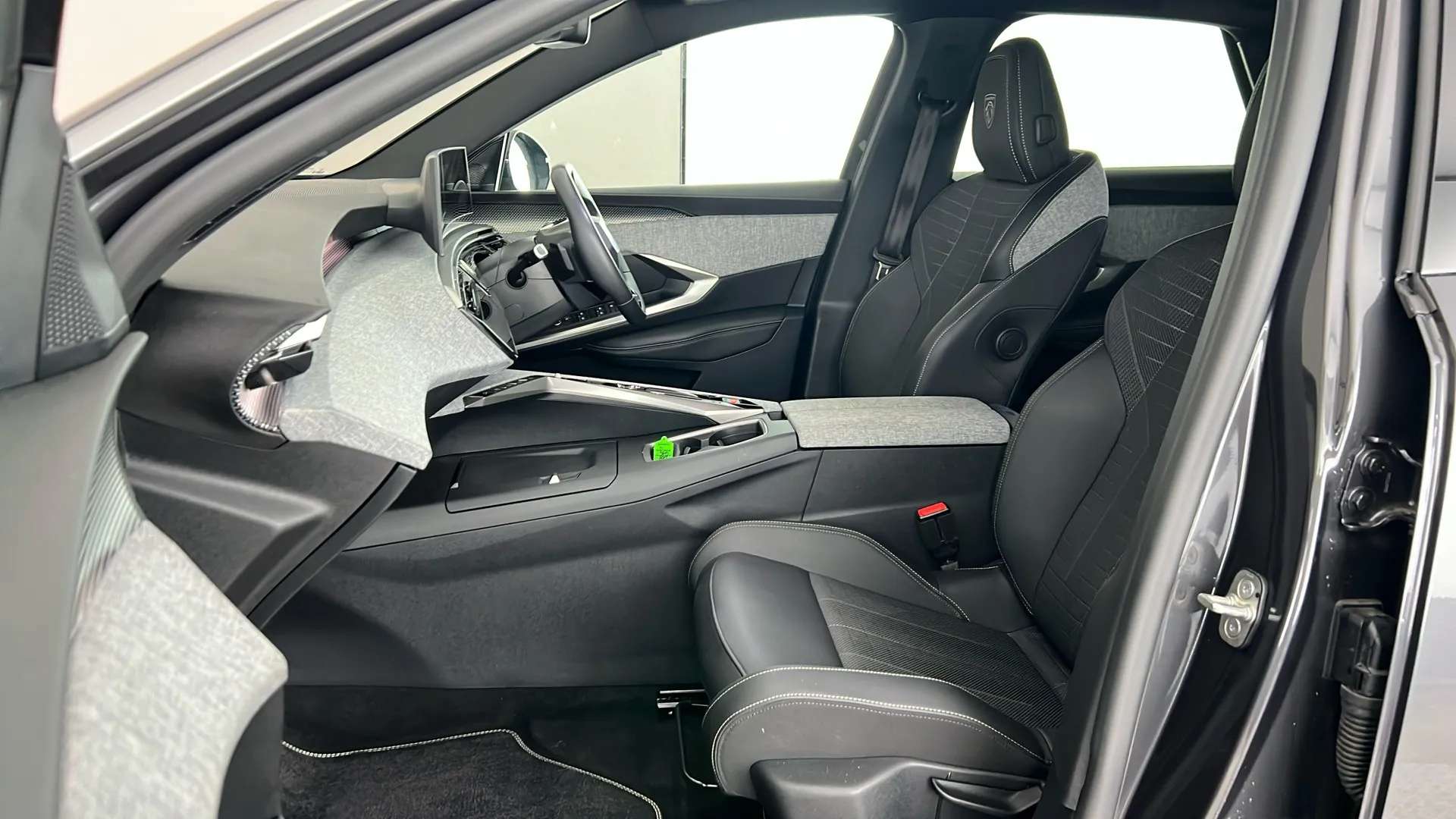 2025 PEUGEOT 3008 2025 PEUGEOT 3008