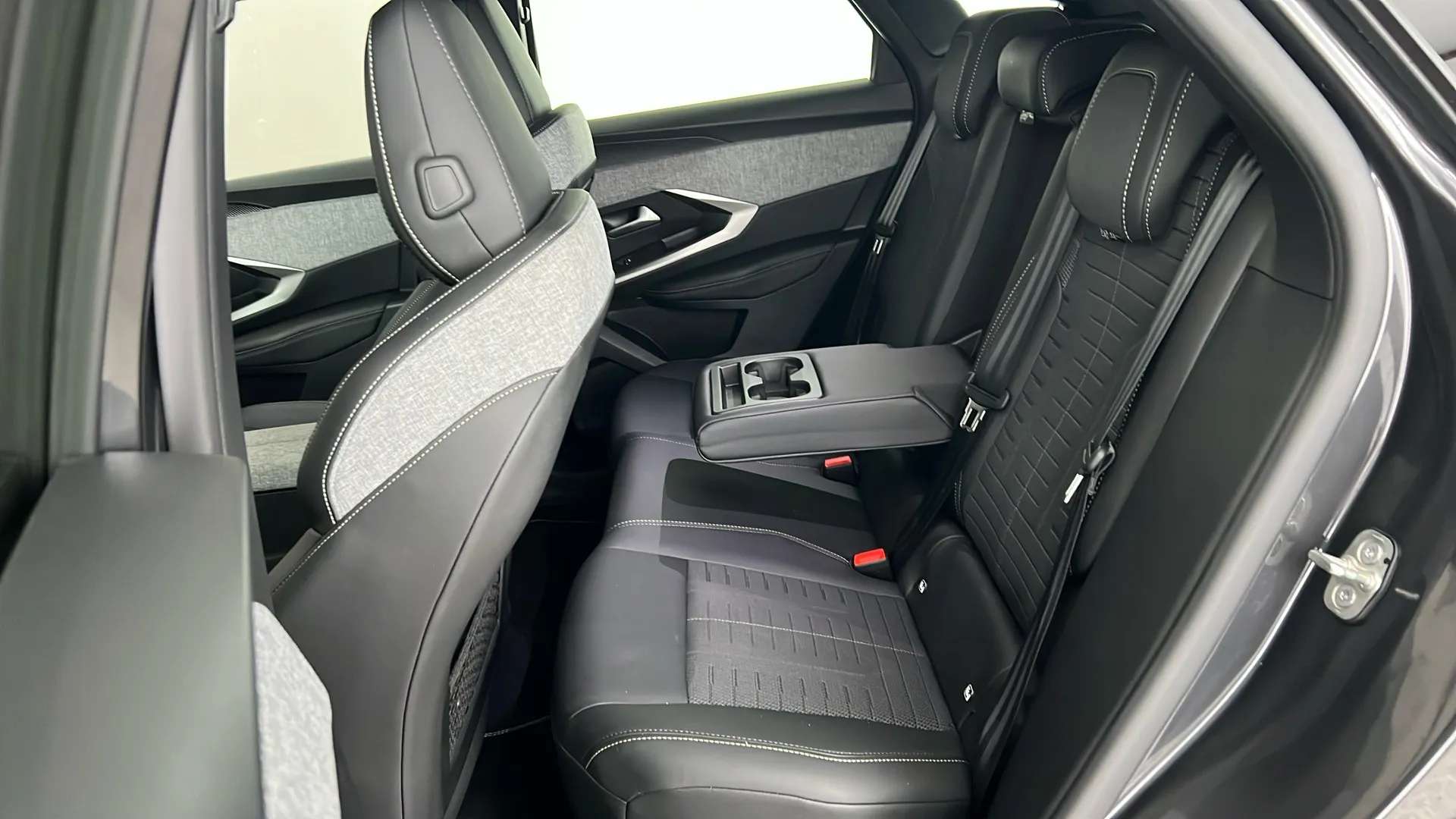 2025 PEUGEOT 3008 2025 PEUGEOT 3008