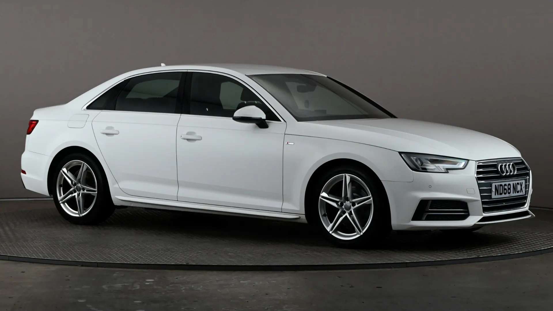 2018 AUDI A4 2018 AUDI A4