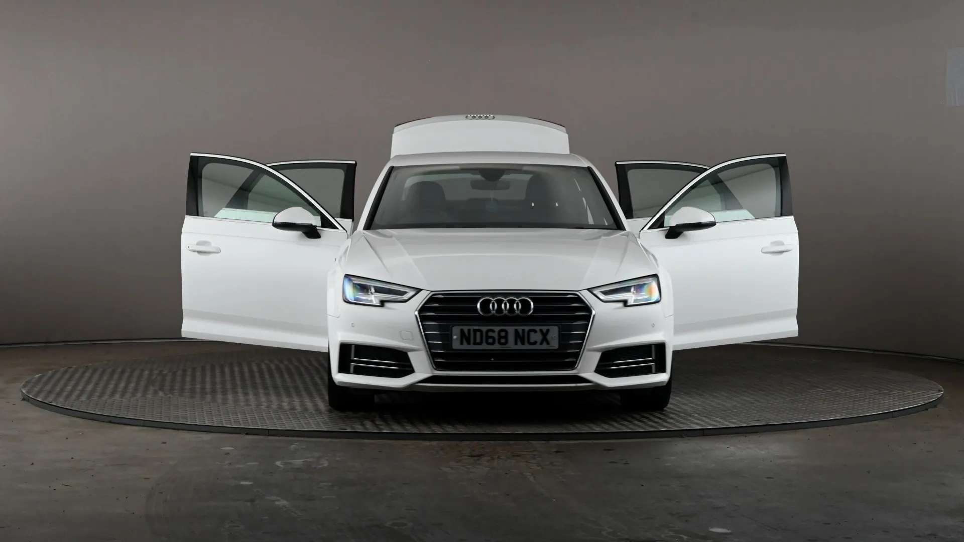 2018 AUDI A4 2018 AUDI A4