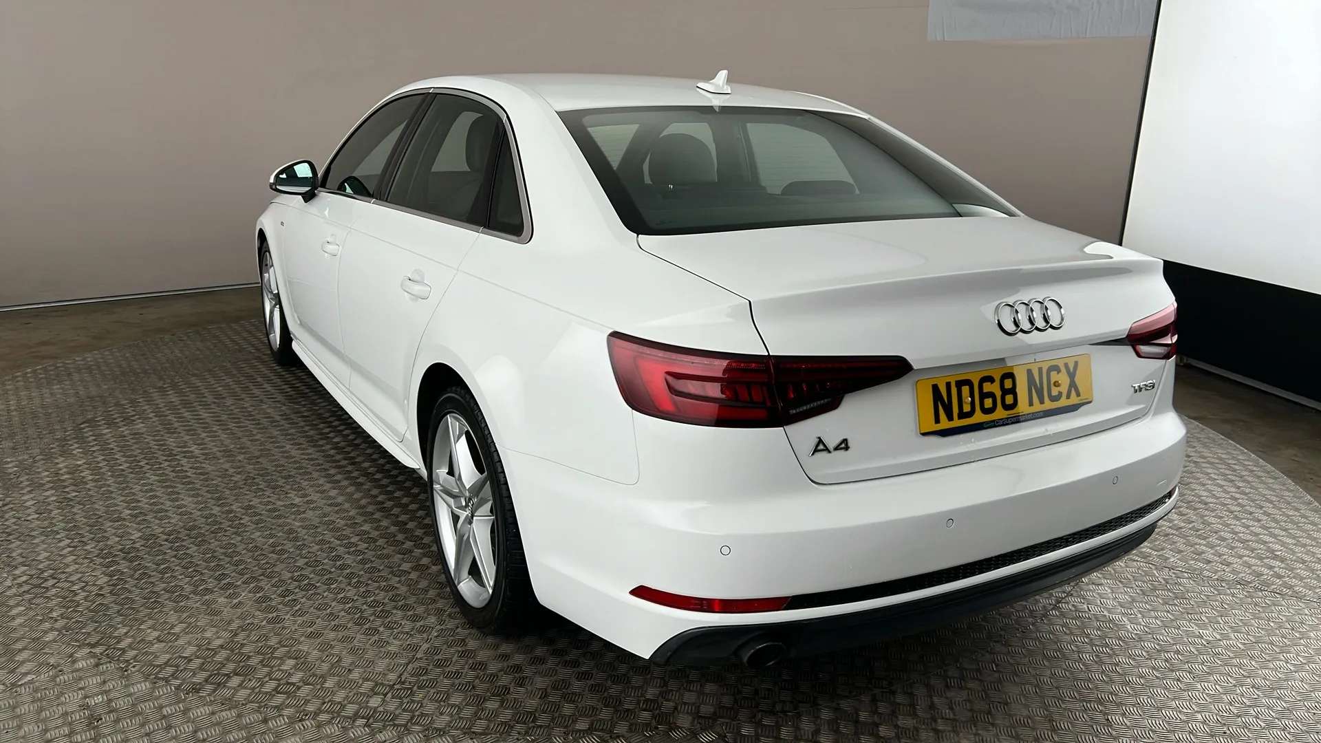 2018 AUDI A4 2018 AUDI A4