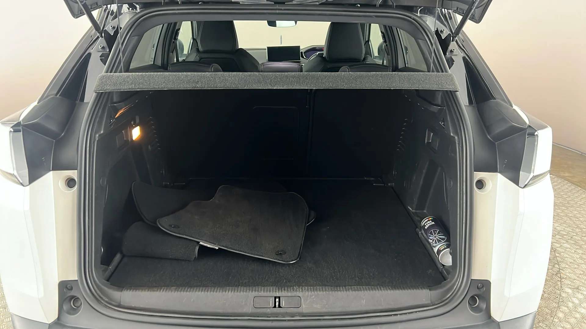 2023 PEUGEOT 3008 2023 PEUGEOT 3008
