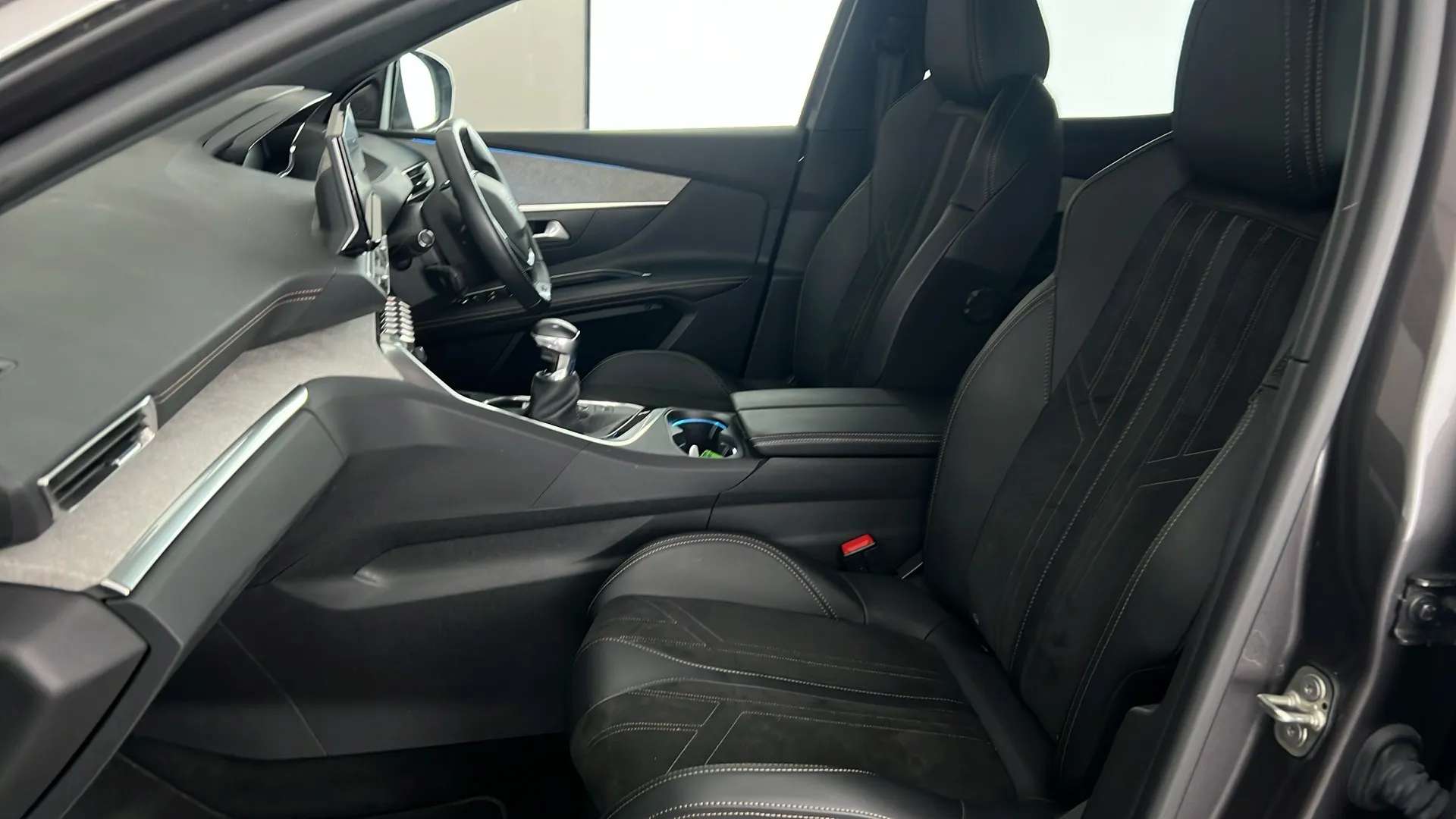 2021 PEUGEOT 3008 2021 PEUGEOT 3008