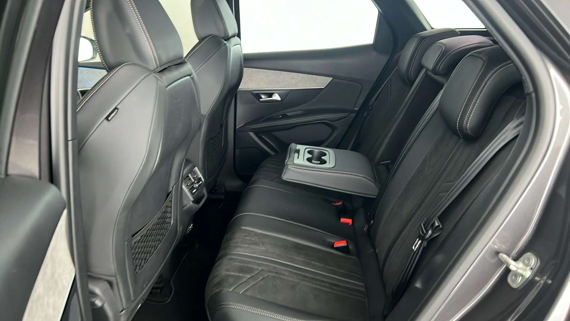 2021 PEUGEOT 3008 2021 PEUGEOT 3008
