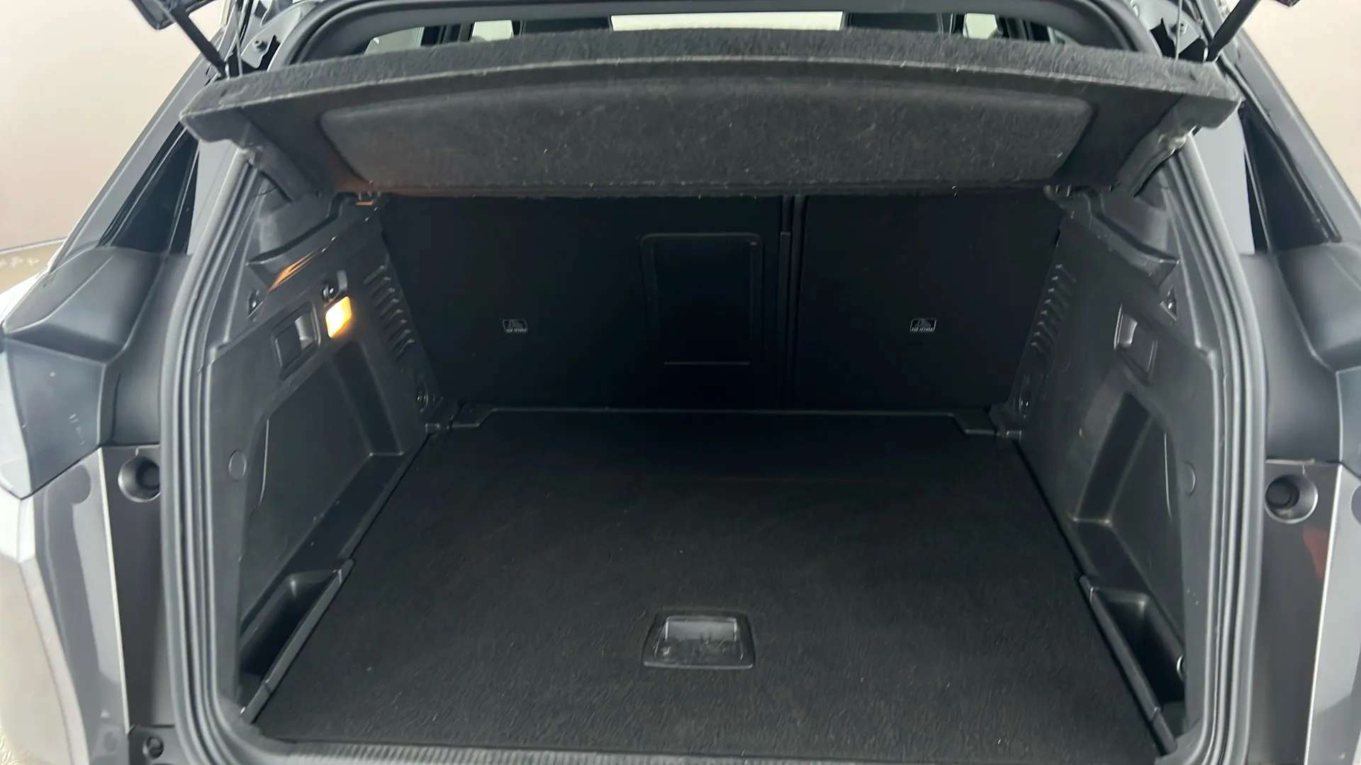 2021 PEUGEOT 3008 2021 PEUGEOT 3008