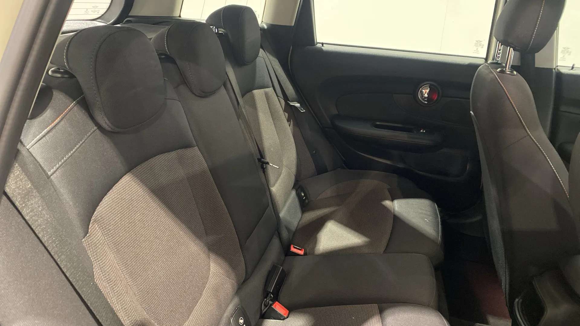 2016 MINI CLUBMAN 2016 MINI CLUBMAN