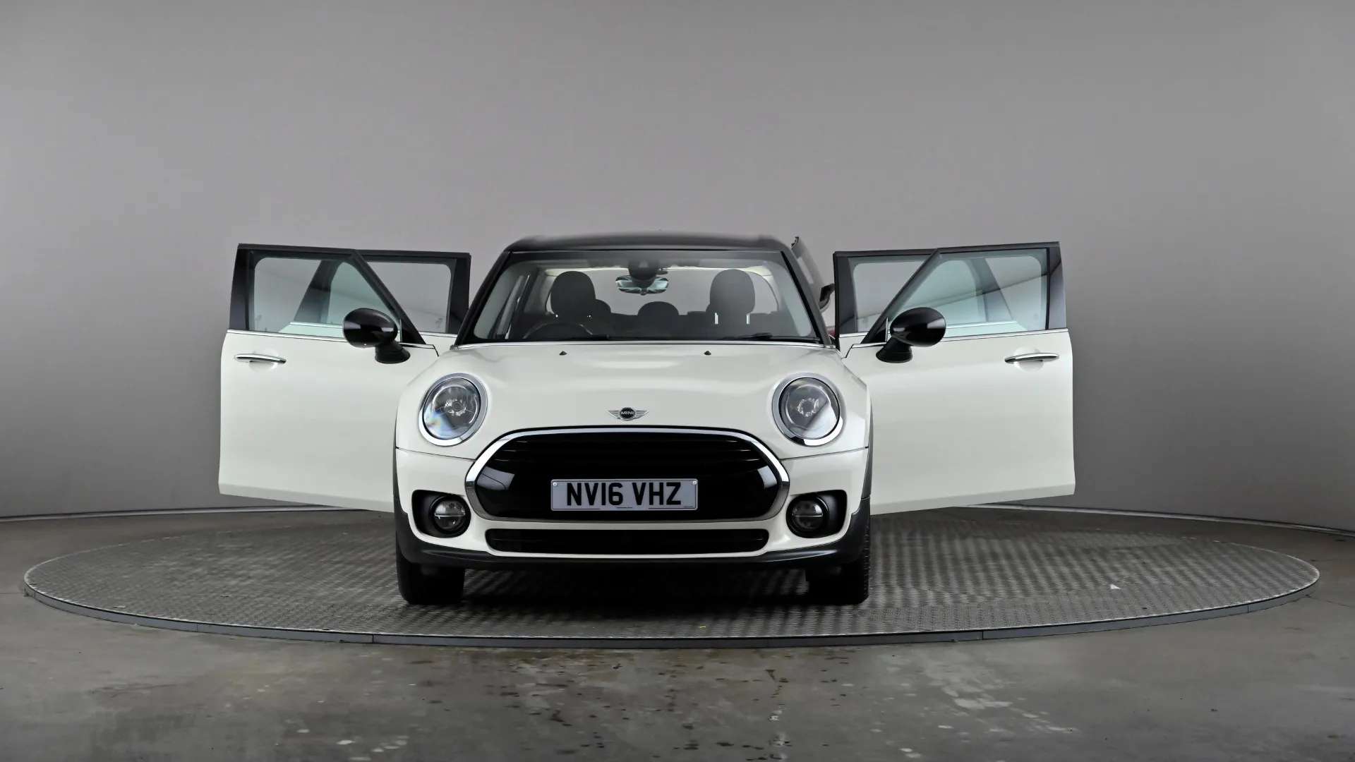 2016 MINI CLUBMAN 2016 MINI CLUBMAN