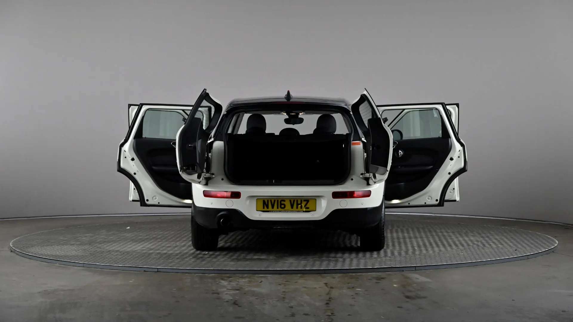 2016 MINI CLUBMAN 2016 MINI CLUBMAN