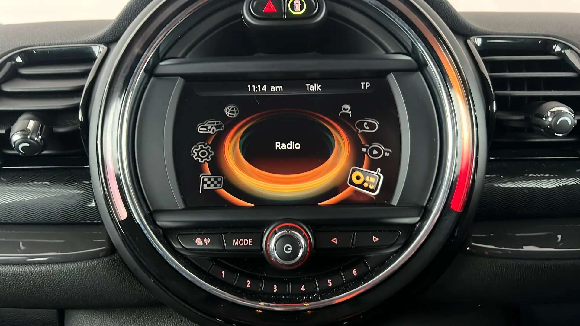 2016 MINI CLUBMAN 2016 MINI CLUBMAN