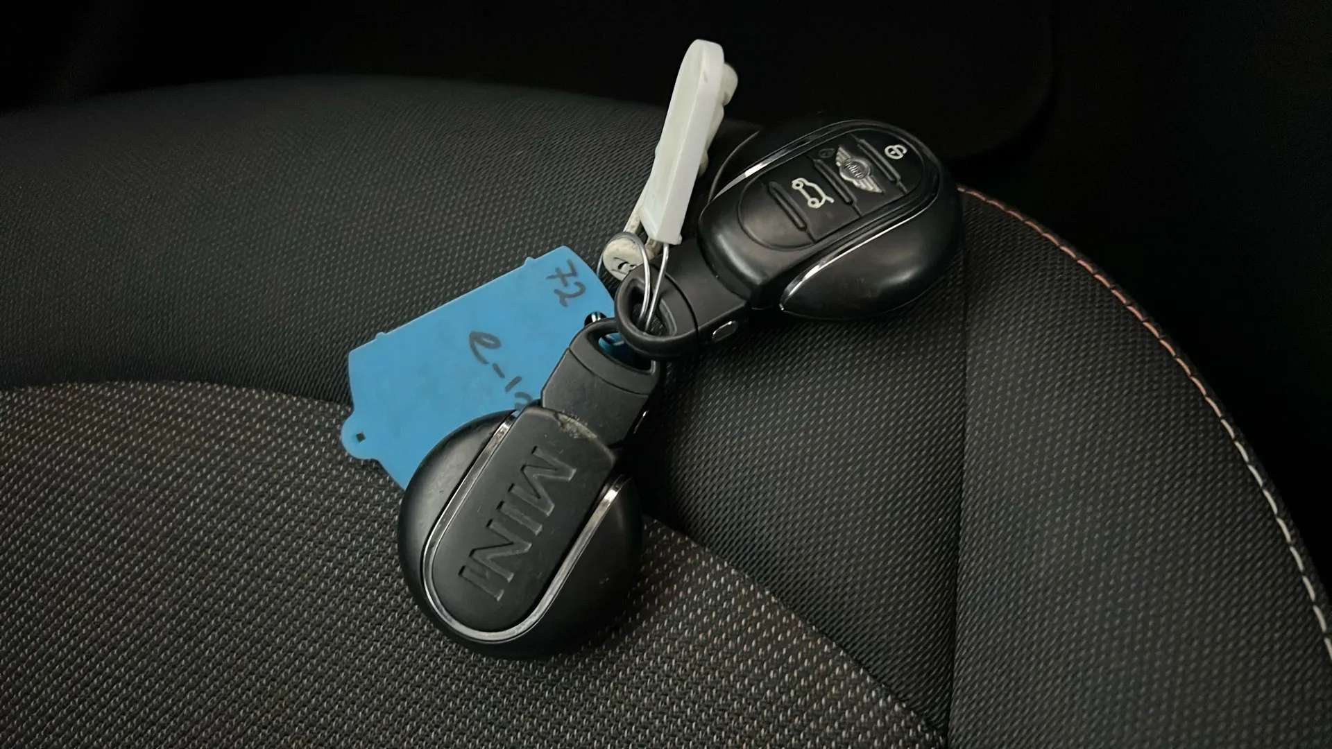 2016 MINI CLUBMAN 2016 MINI CLUBMAN