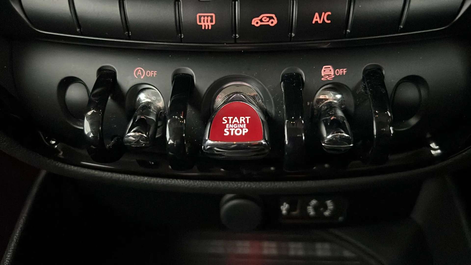 2016 MINI CLUBMAN 2016 MINI CLUBMAN