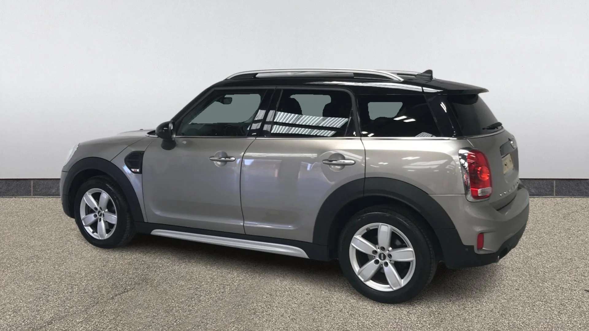 A 2018 MINI COUNTRYMAN 1.5 Cooper Auto A 2018 MINI COUNTRYMAN 1.5 Cooper Auto