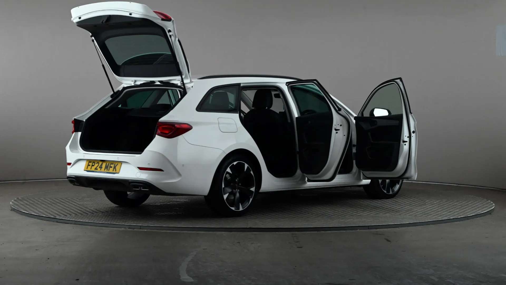 2024 CUPRA LEON 2024 CUPRA LEON