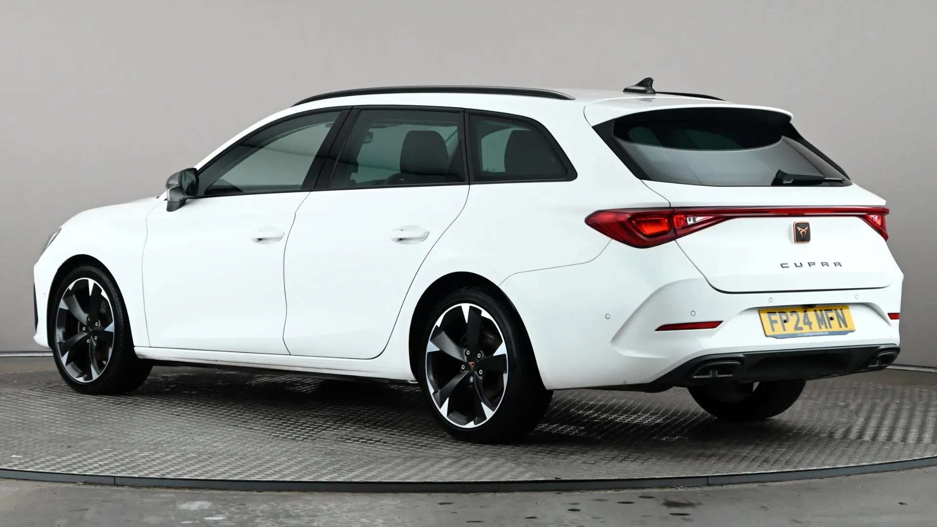 A 2024 CUPRA LEON 1.5 eTSI V1 DSG A 2024 CUPRA LEON 1.5 eTSI V1 DSG