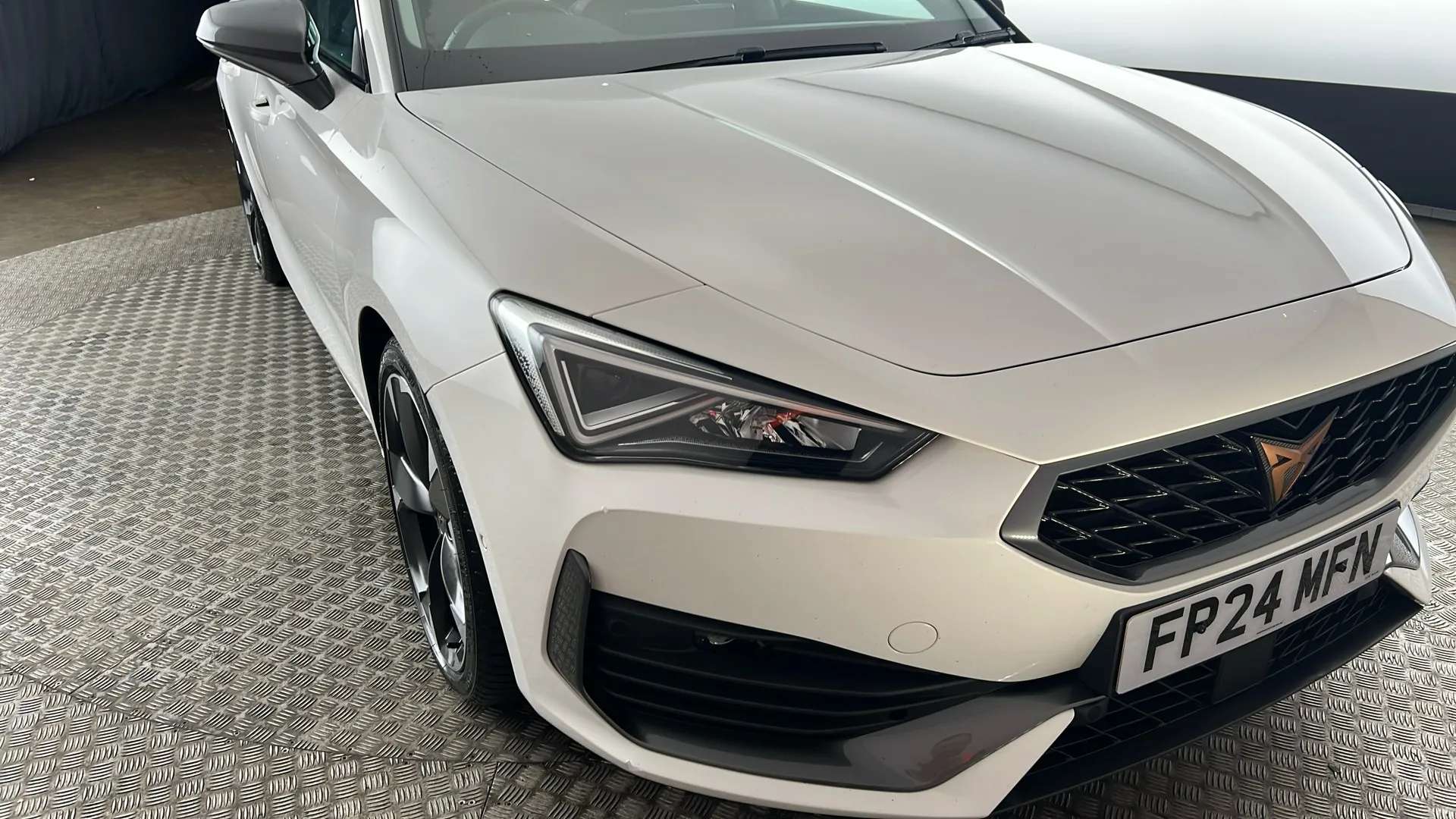 2024 CUPRA LEON 2024 CUPRA LEON