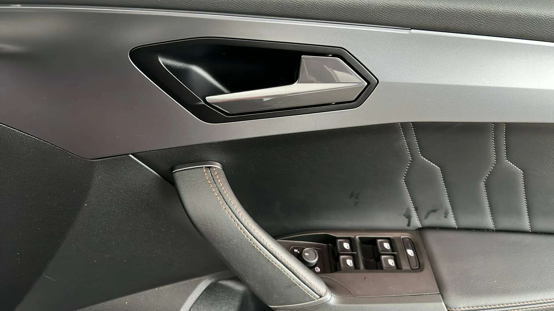 2024 CUPRA LEON 2024 CUPRA LEON