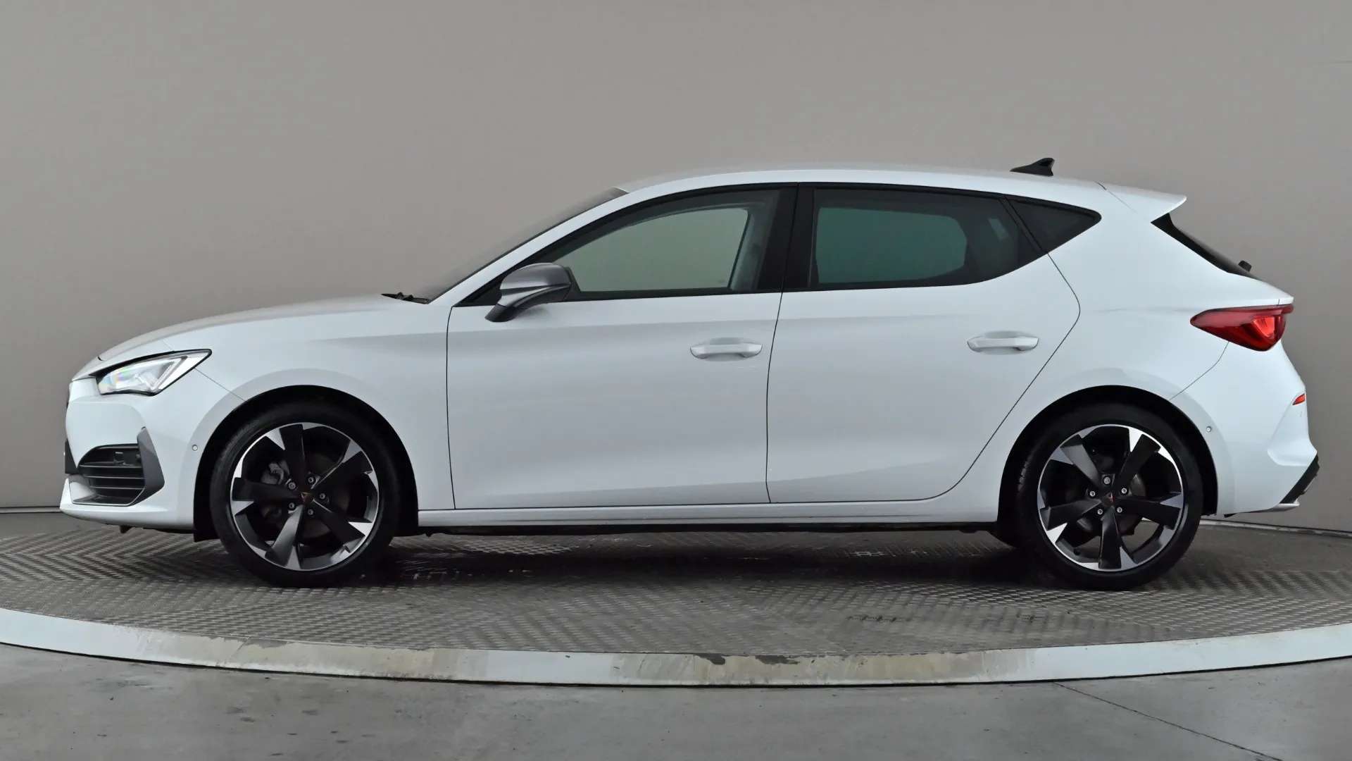 A 2023 CUPRA LEON 1.5 eTSI V1 DSG A 2023 CUPRA LEON 1.5 eTSI V1 DSG