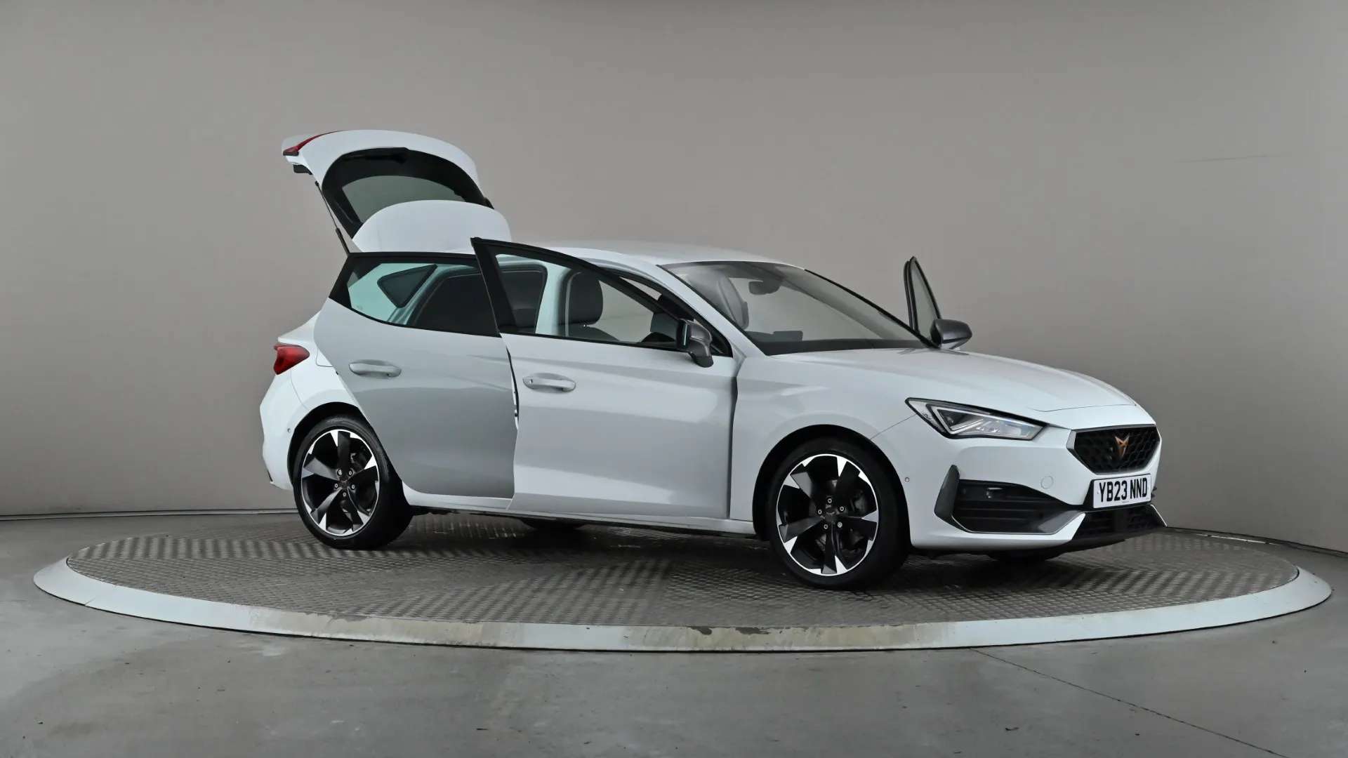 2023 CUPRA LEON 2023 CUPRA LEON