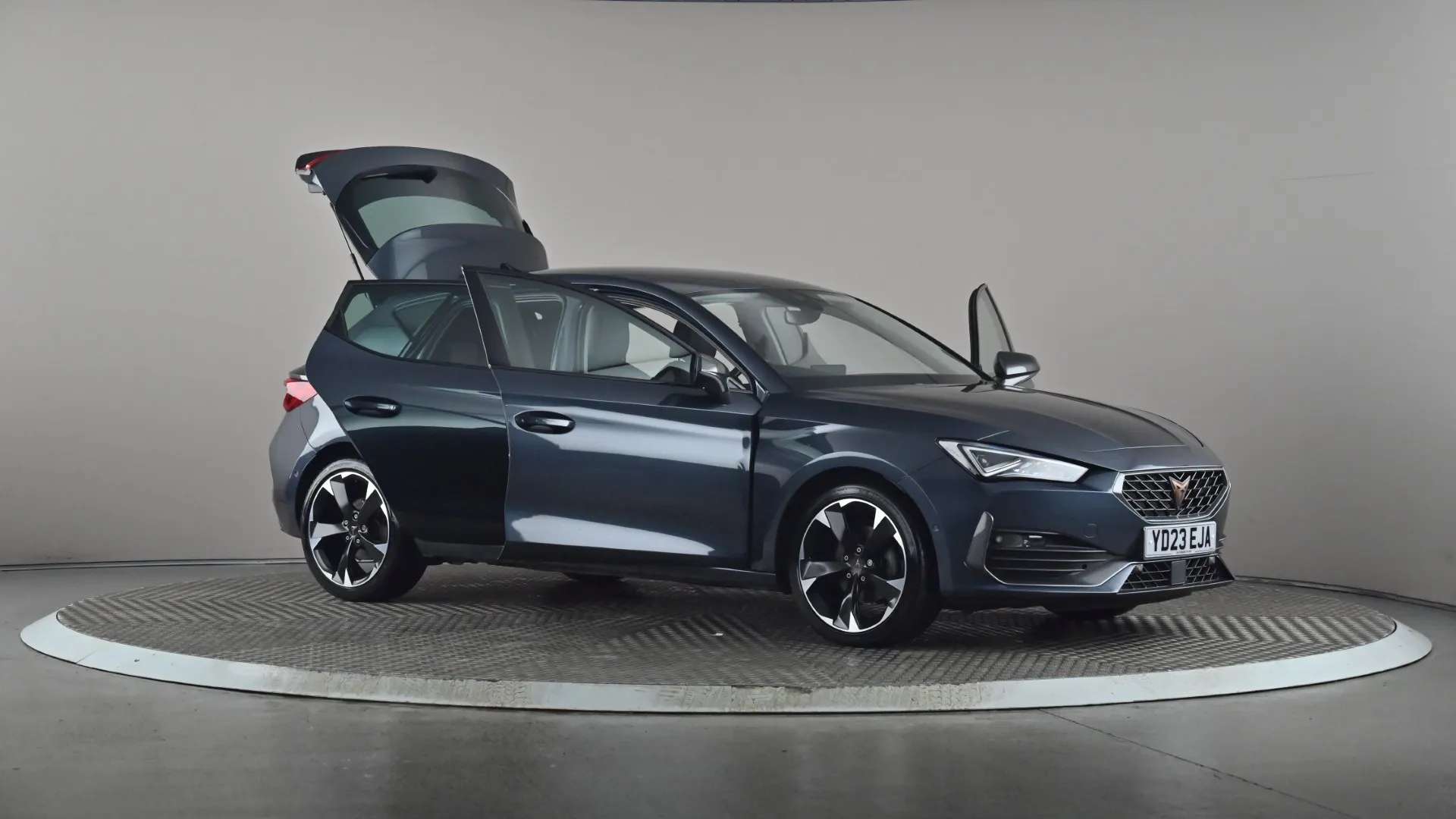 2023 CUPRA LEON 2023 CUPRA LEON