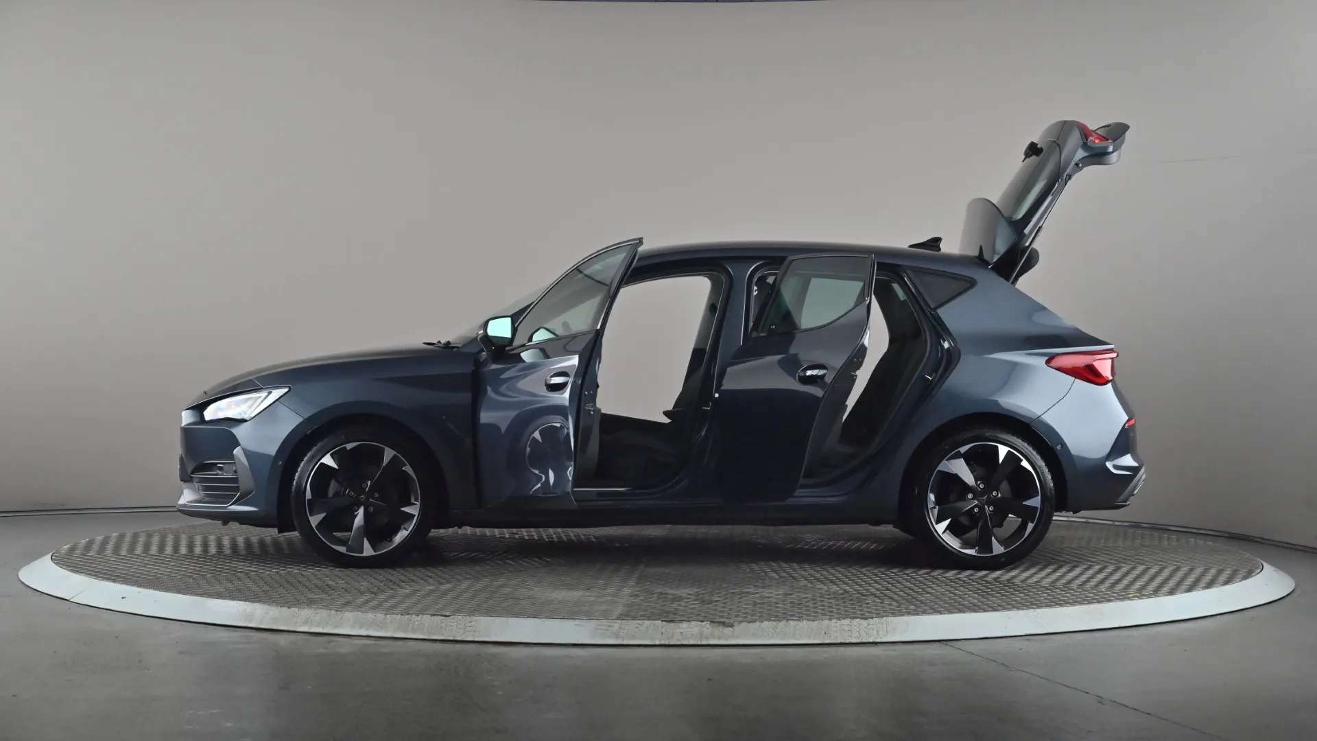 2023 CUPRA LEON 2023 CUPRA LEON