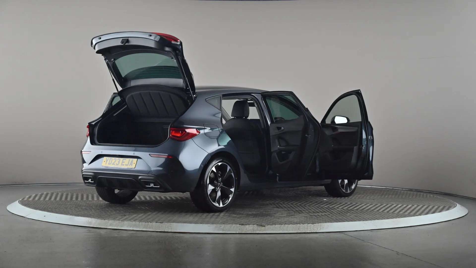 2023 CUPRA LEON 2023 CUPRA LEON