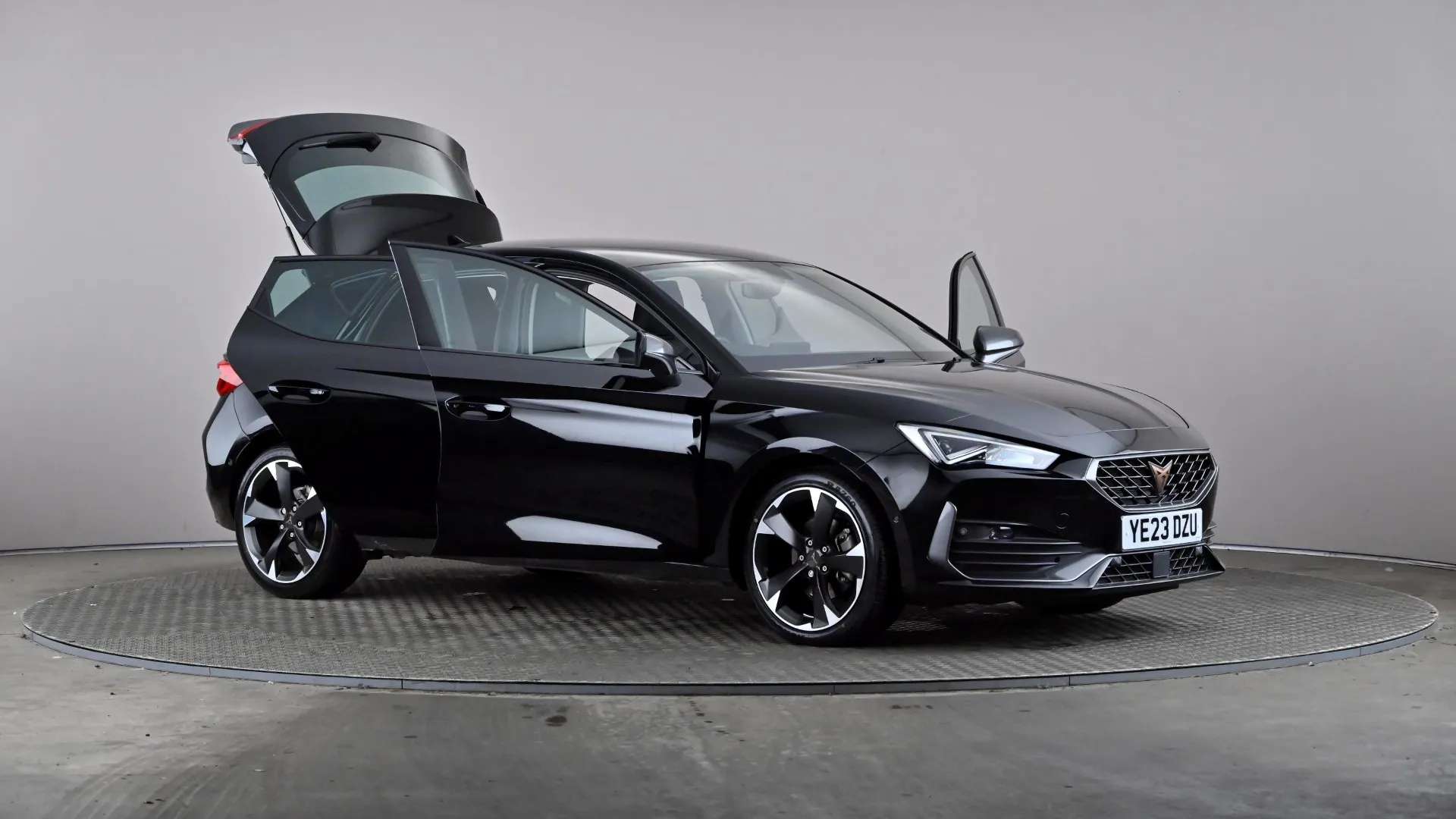 2023 CUPRA LEON 2023 CUPRA LEON