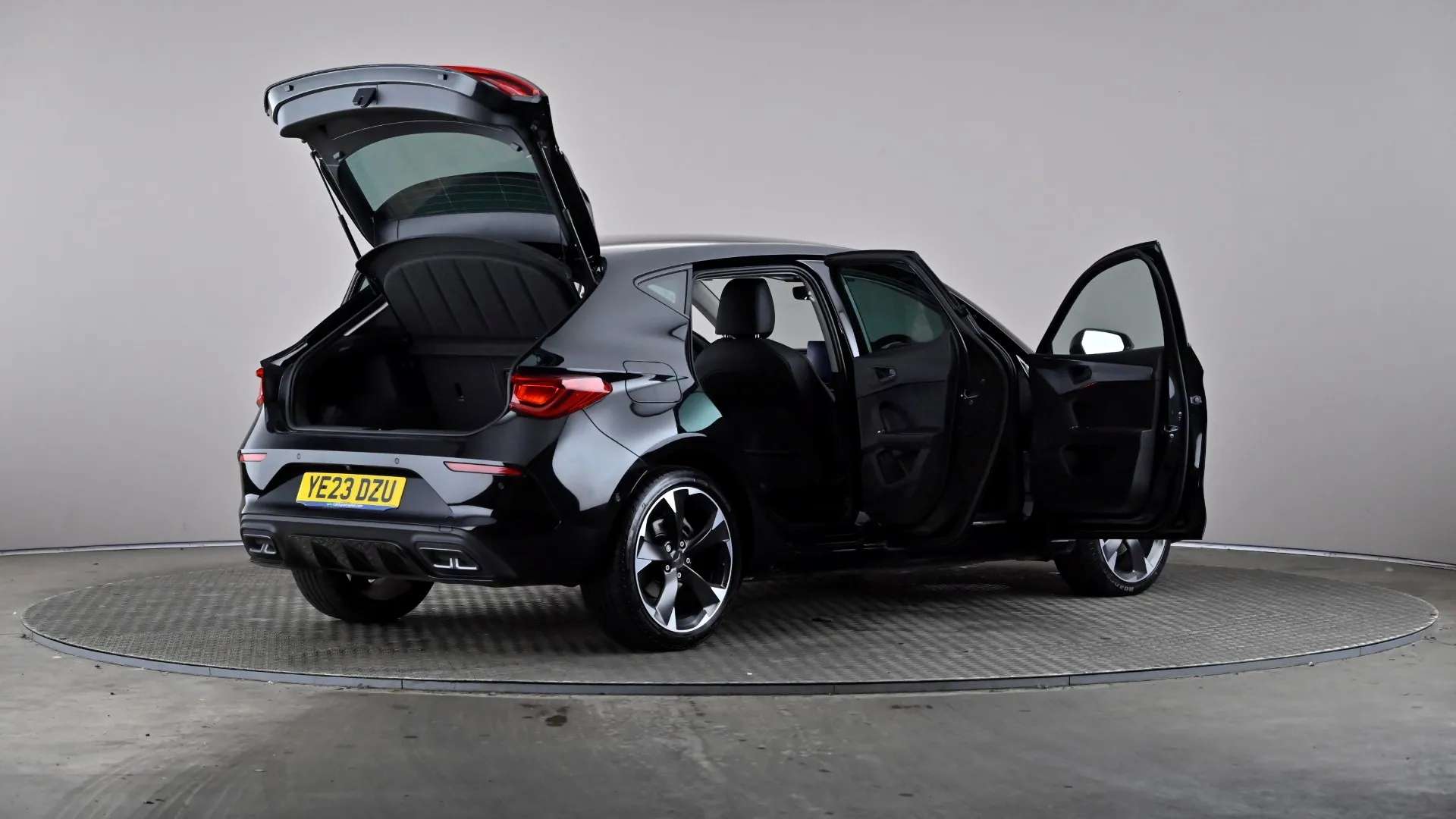 2023 CUPRA LEON 2023 CUPRA LEON