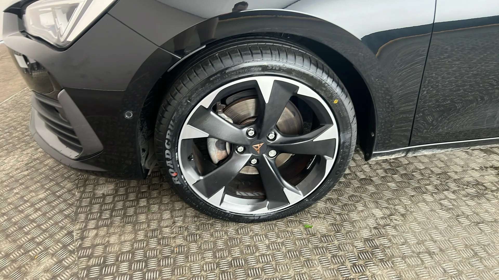 2023 CUPRA LEON 2023 CUPRA LEON