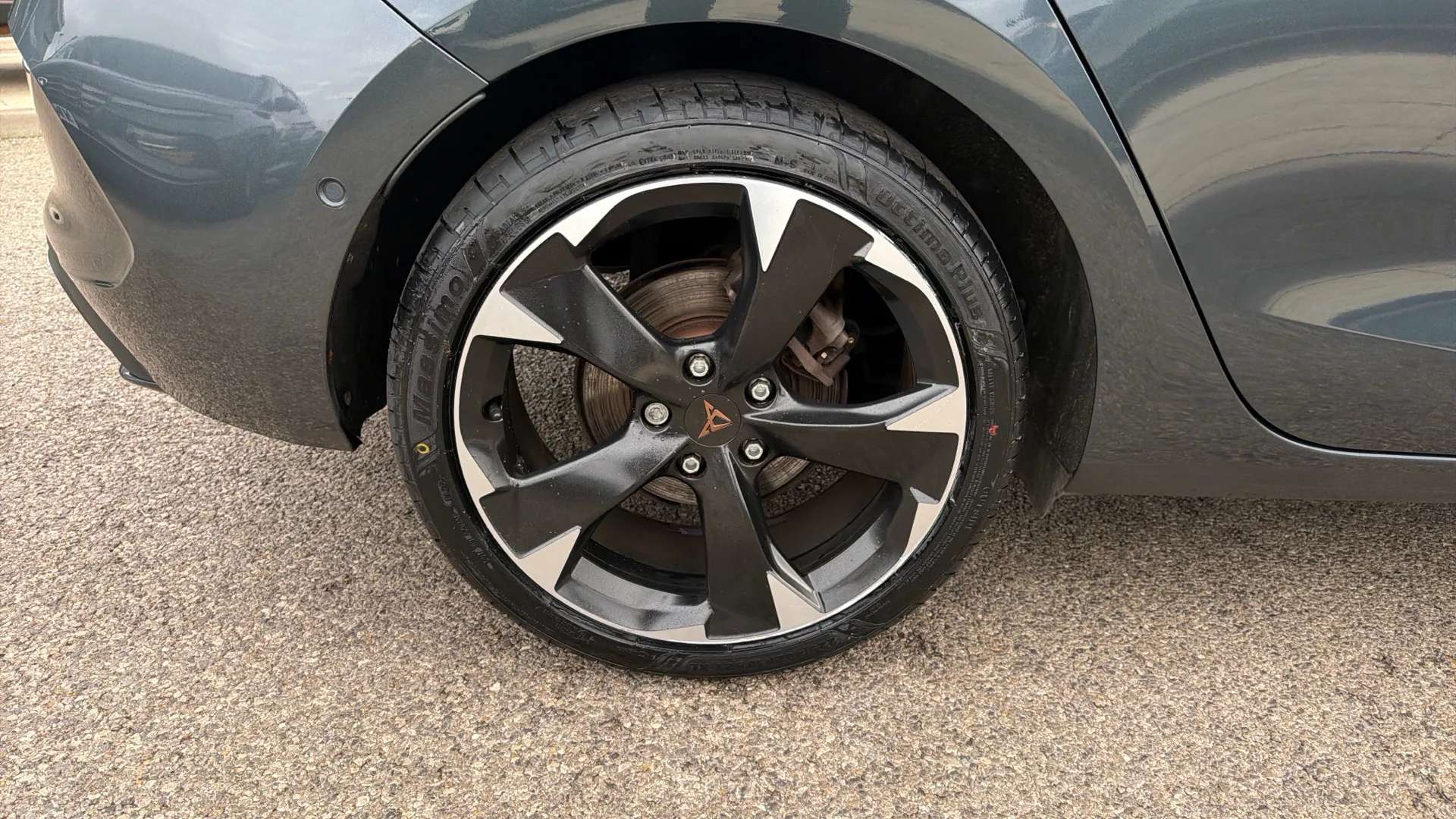 2023 CUPRA LEON 2023 CUPRA LEON
