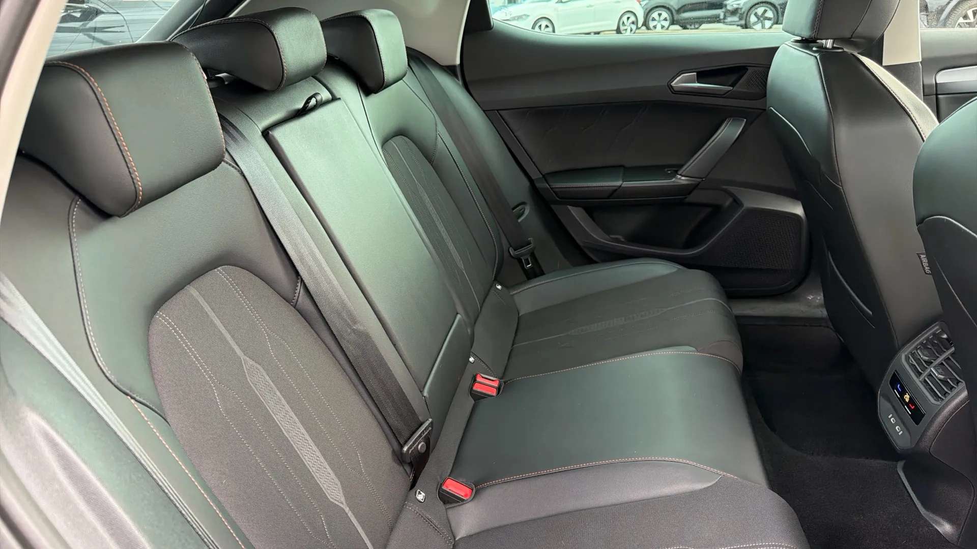 2023 CUPRA LEON 2023 CUPRA LEON