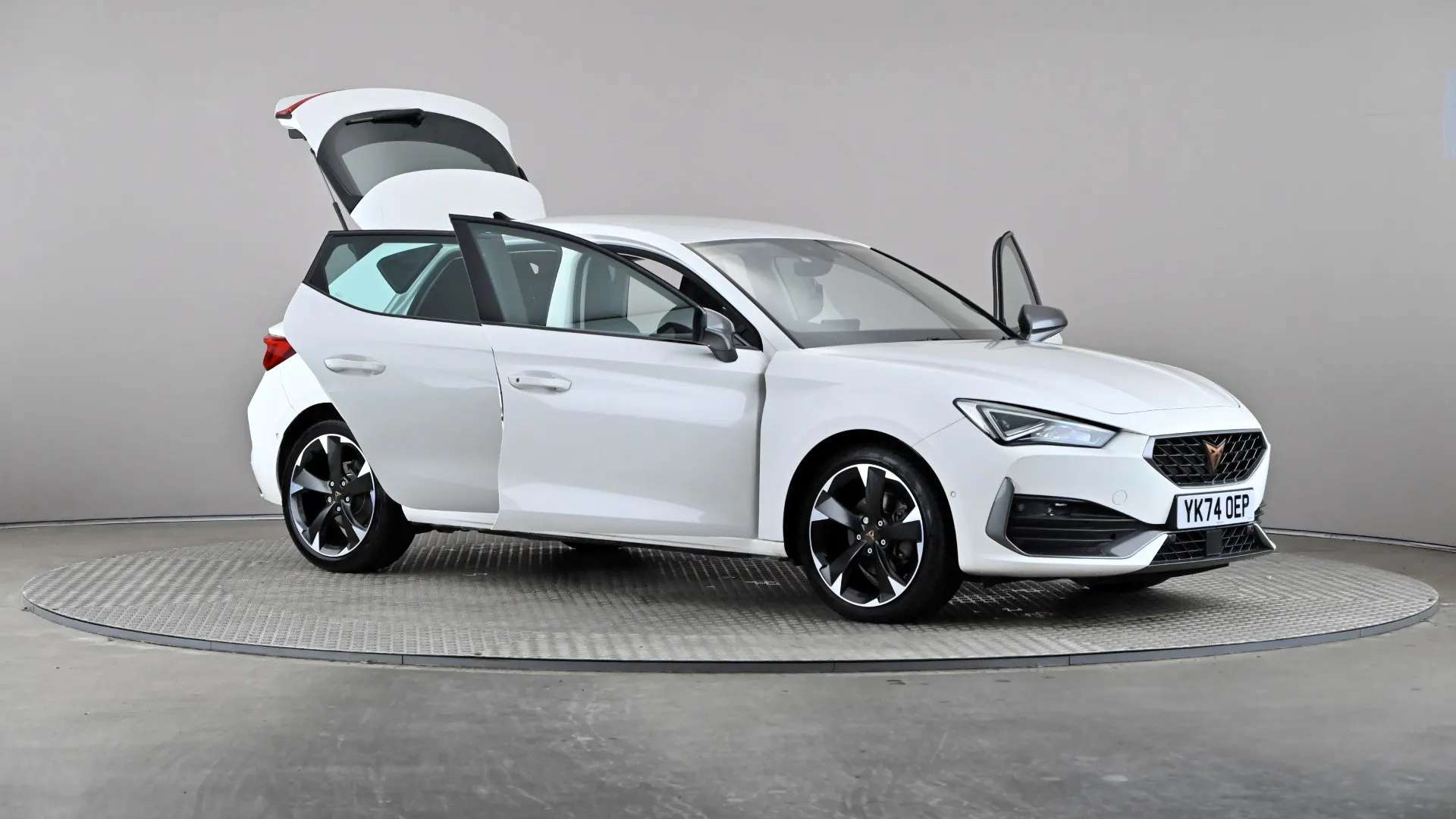 2024 CUPRA LEON 2024 CUPRA LEON
