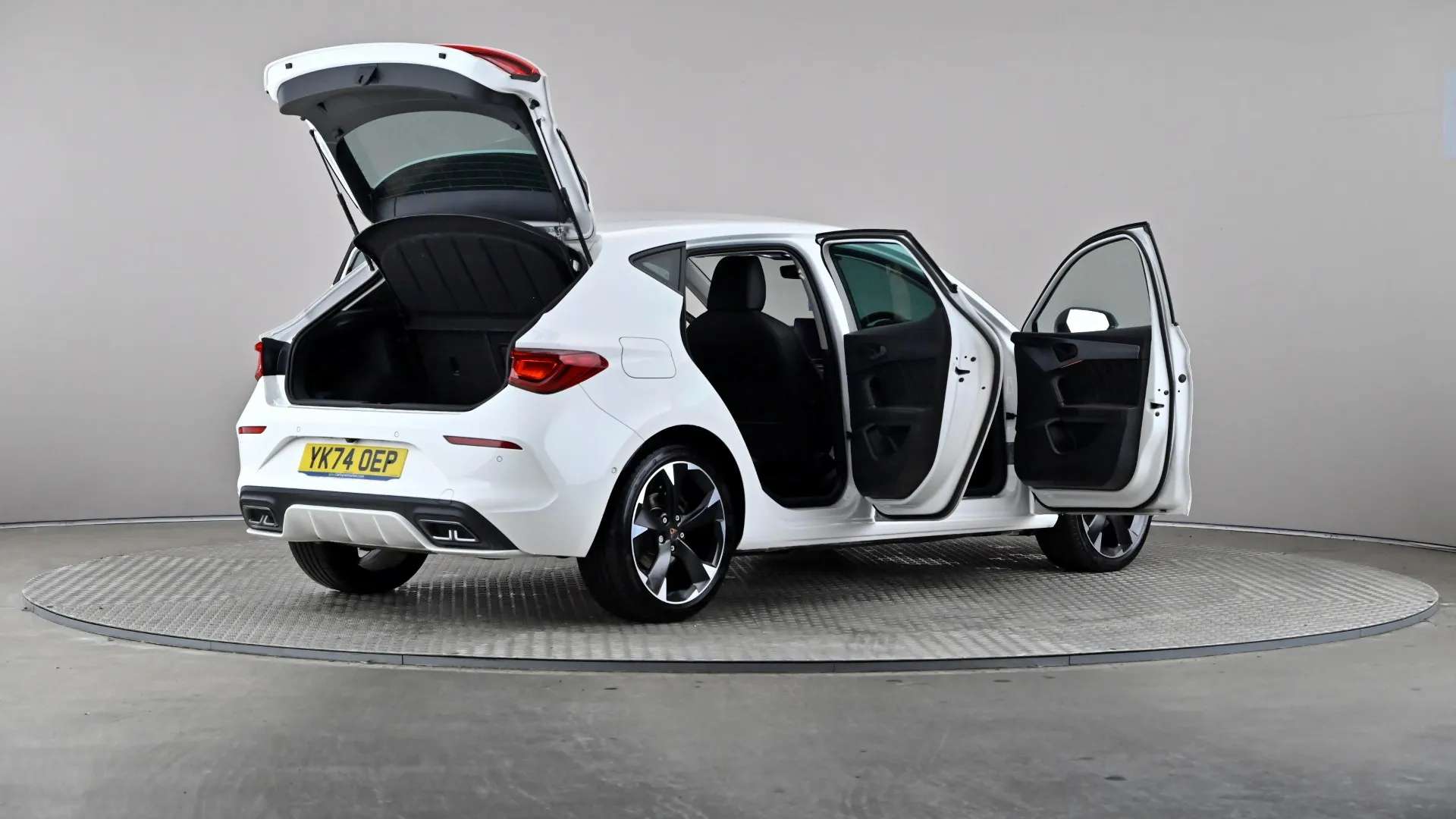 2024 CUPRA LEON 2024 CUPRA LEON