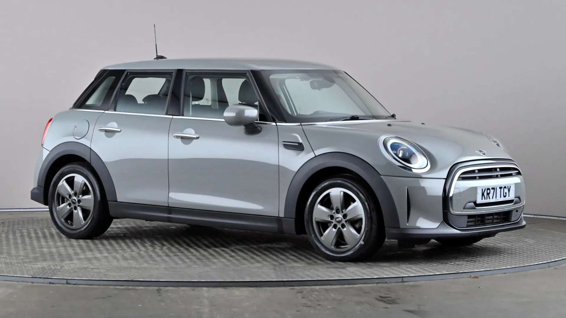 A 2022 MINI HATCH 1.5 One Classic A 2022 MINI HATCH 1.5 One Classic