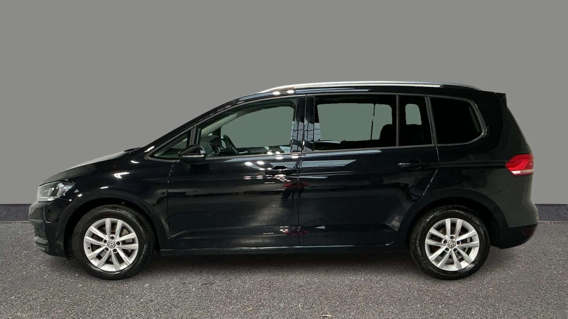 2018 VOLKSWAGEN TOURAN 2018 VOLKSWAGEN TOURAN