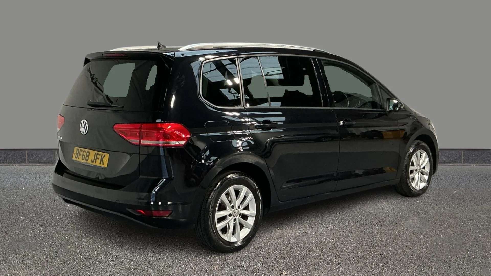 2018 VOLKSWAGEN TOURAN 2018 VOLKSWAGEN TOURAN