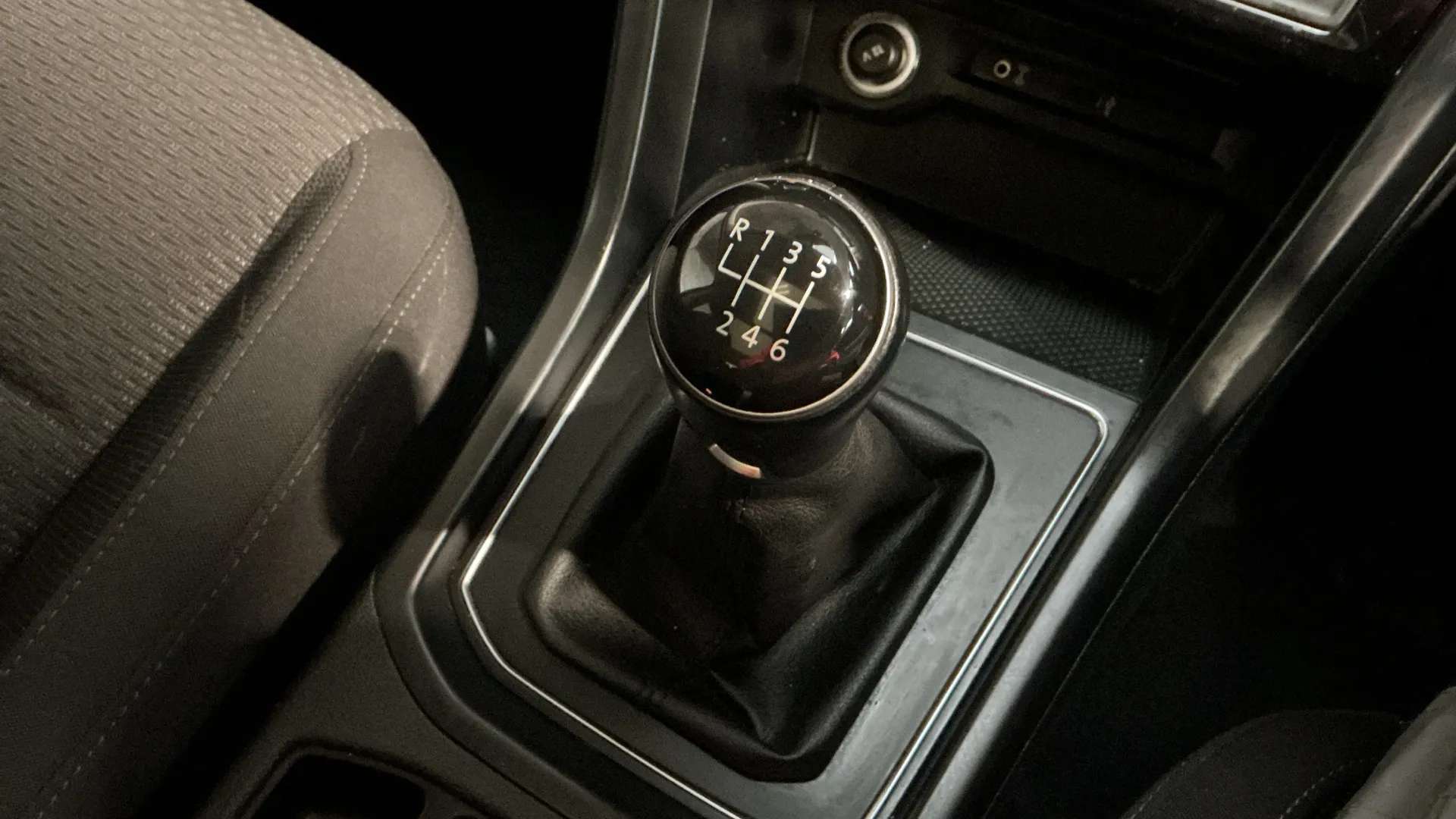2018 VOLKSWAGEN TOURAN 2018 VOLKSWAGEN TOURAN