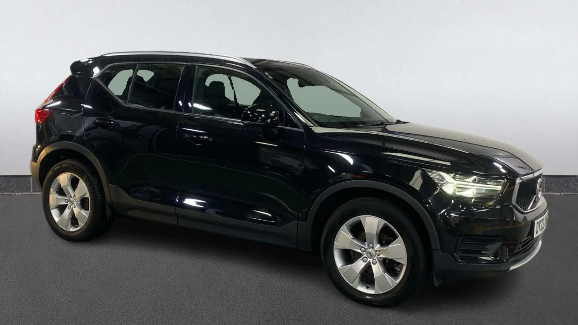 2022 VOLVO XC40 2022 VOLVO XC40