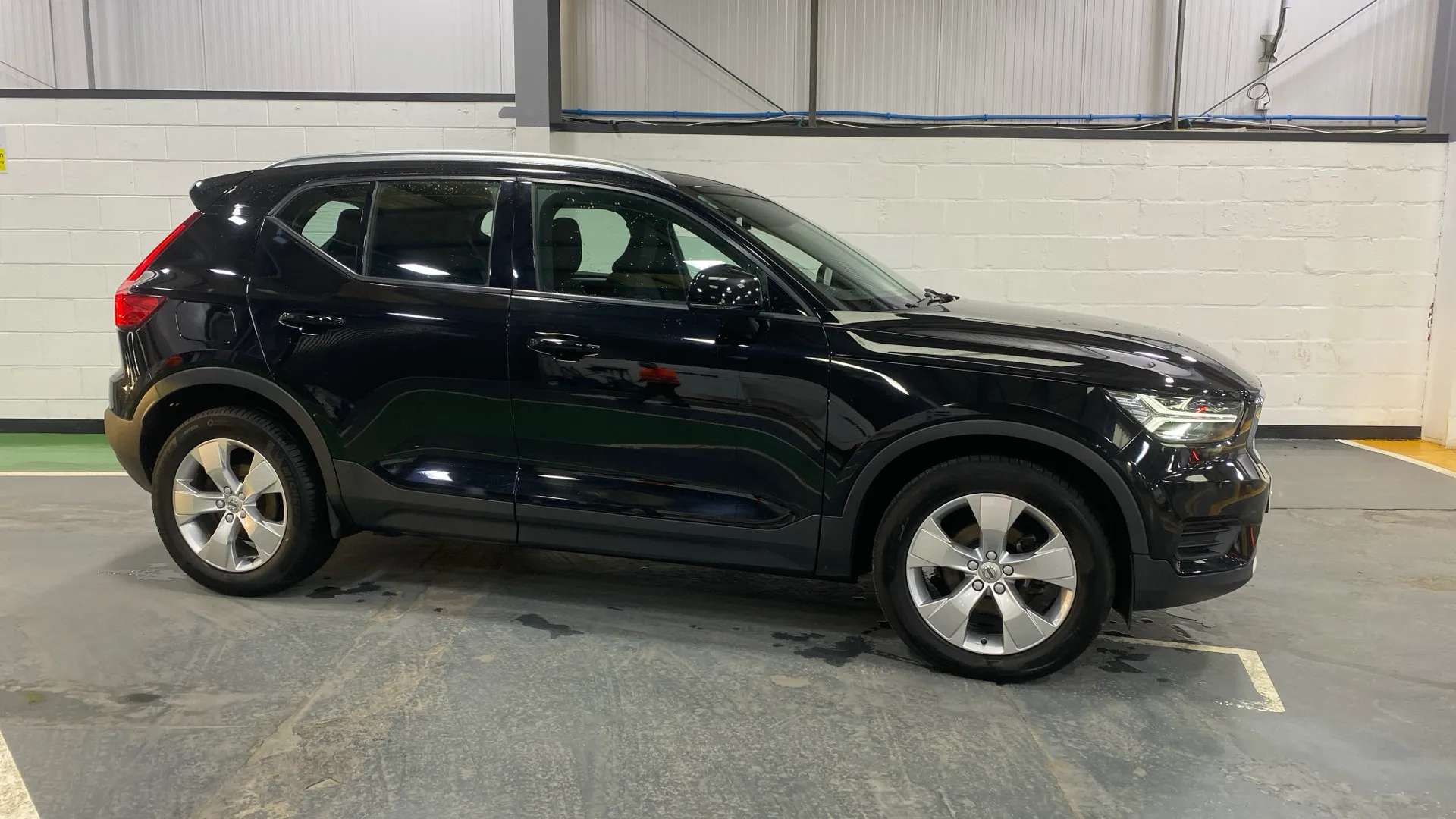 2022 VOLVO XC40 2022 VOLVO XC40