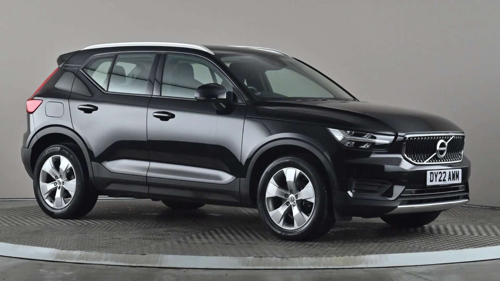 2022 VOLVO XC40 2022 VOLVO XC40